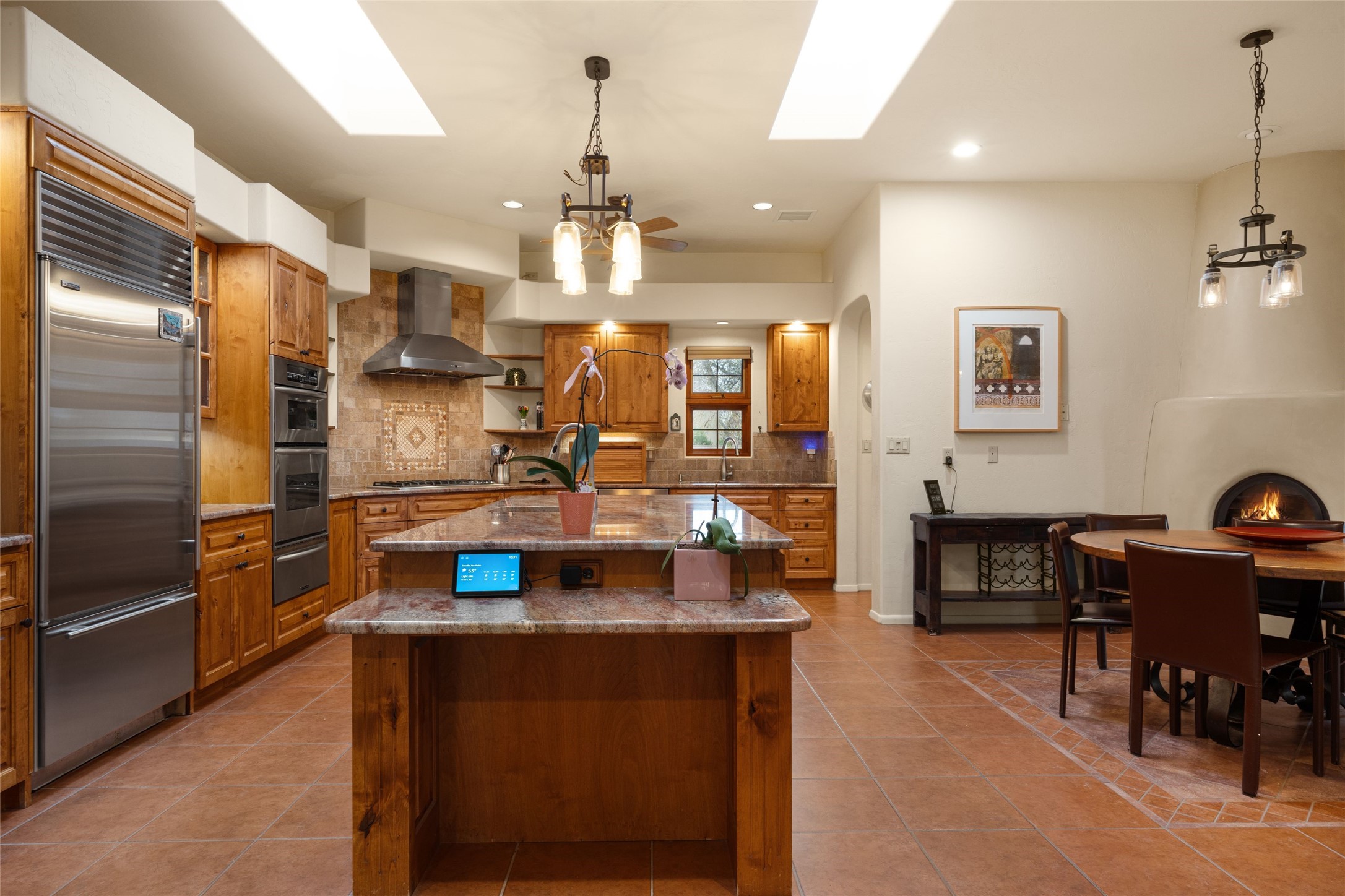 924 Camino Vista Rio