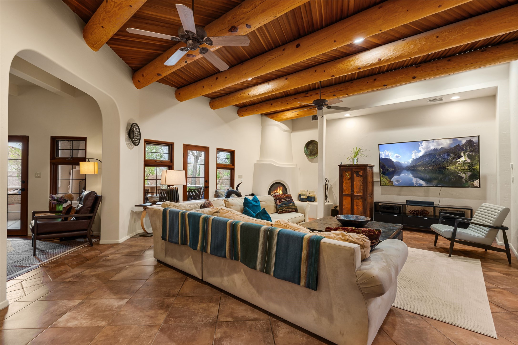 924 Camino Vista Rio