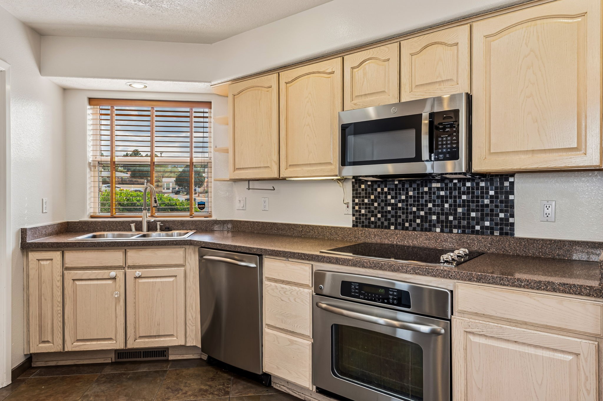901 Calle Coronado