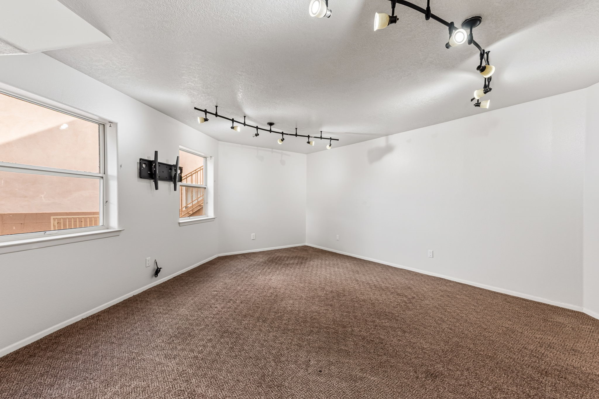 901 Calle Coronado
