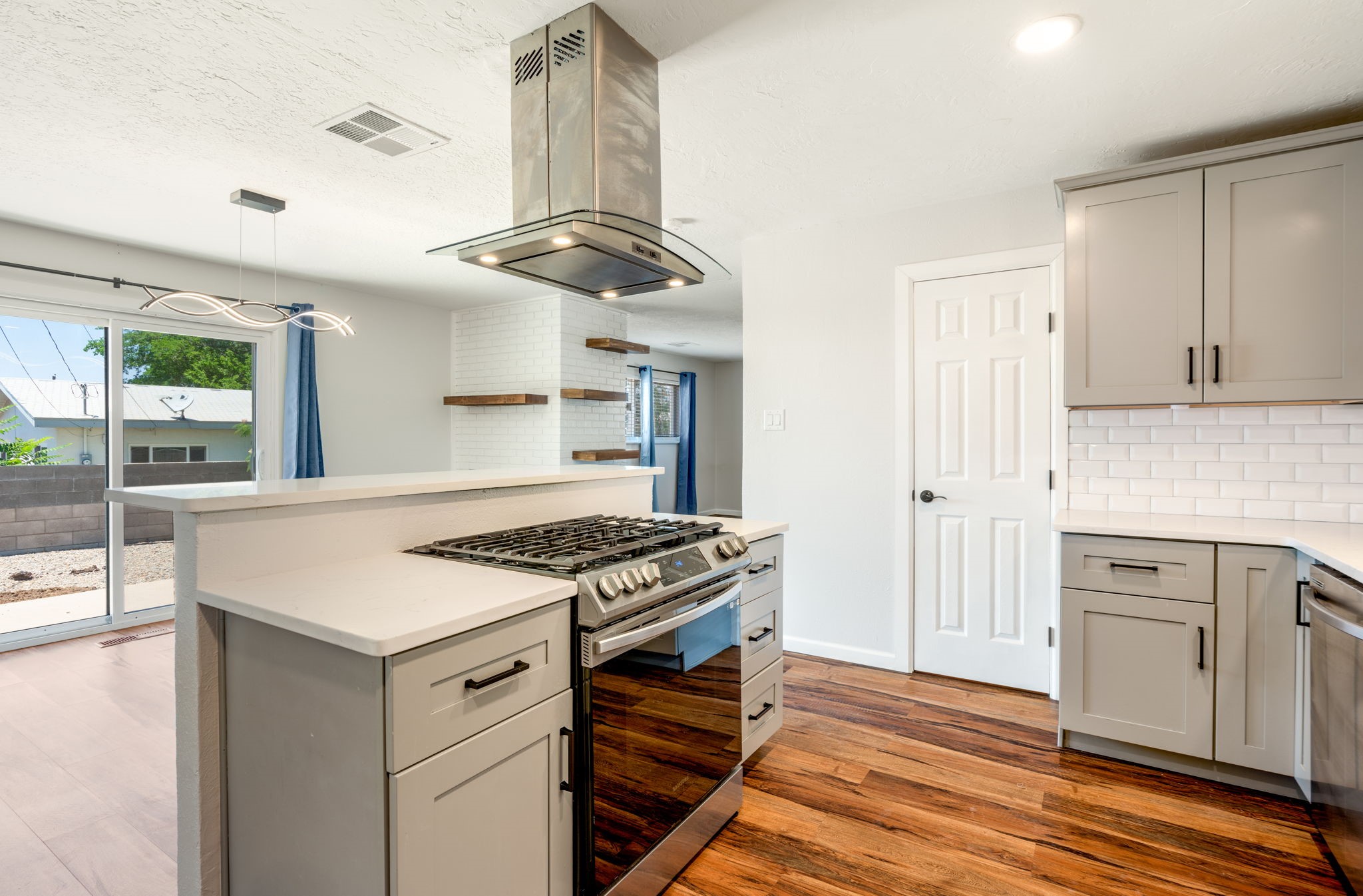 1409 Dorothy Street NE