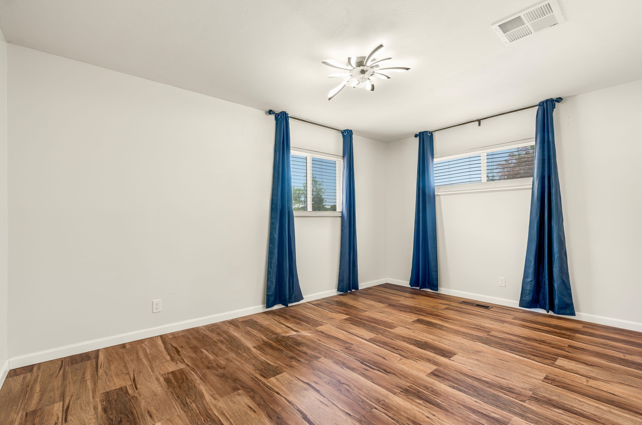 1409 Dorothy Street NE