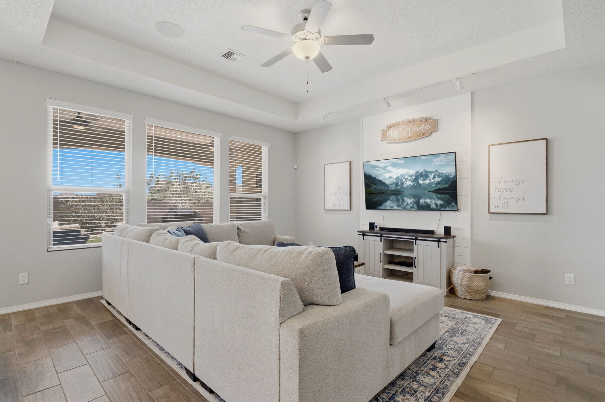 7029 Cleary Loop