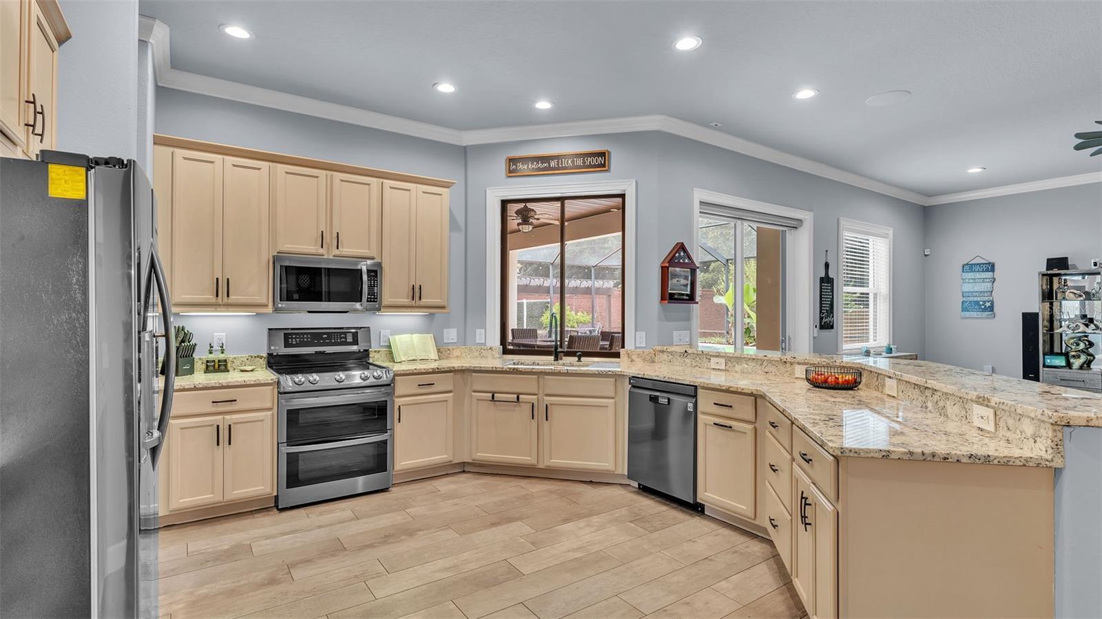 5653 HILLSIDE LANDINGS RD