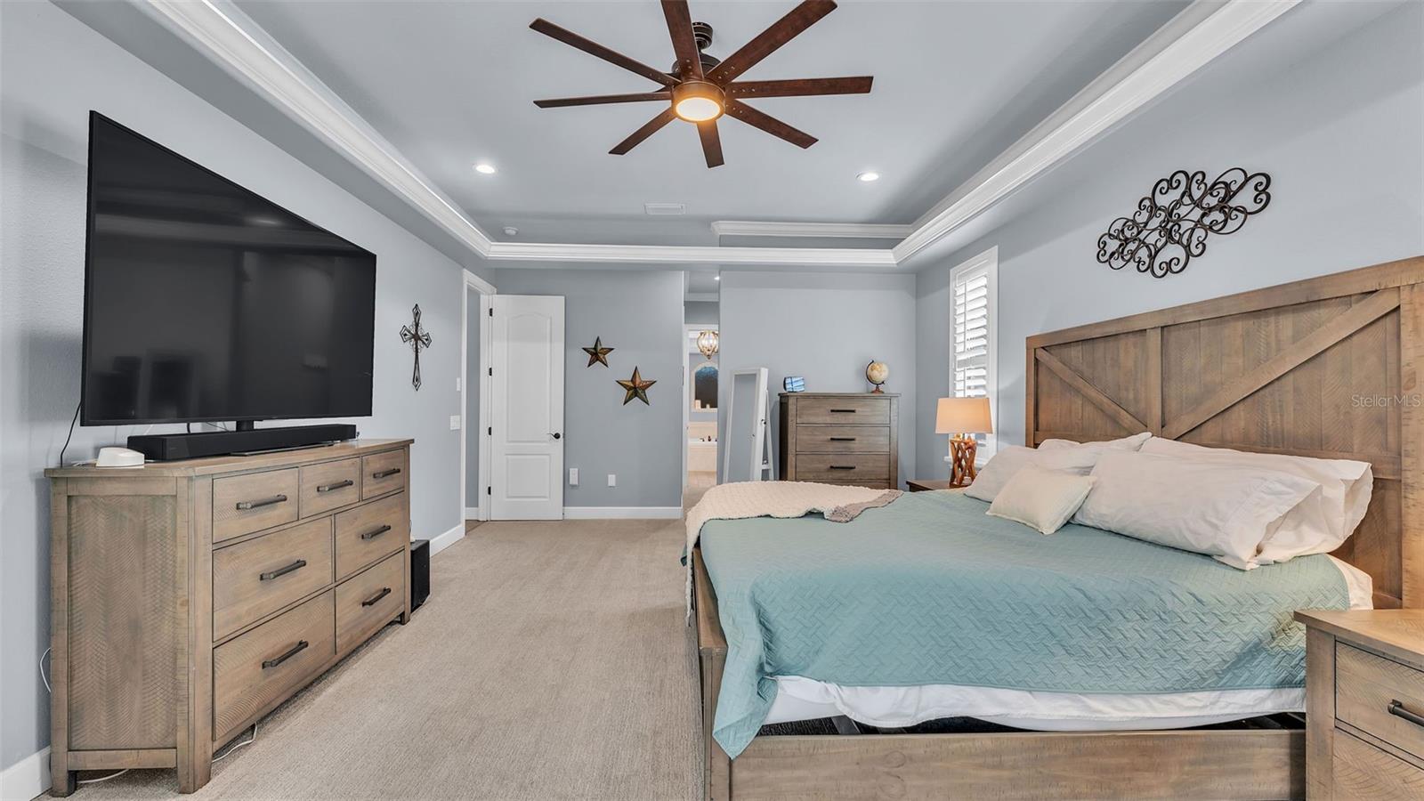 5653 HILLSIDE LANDINGS RD