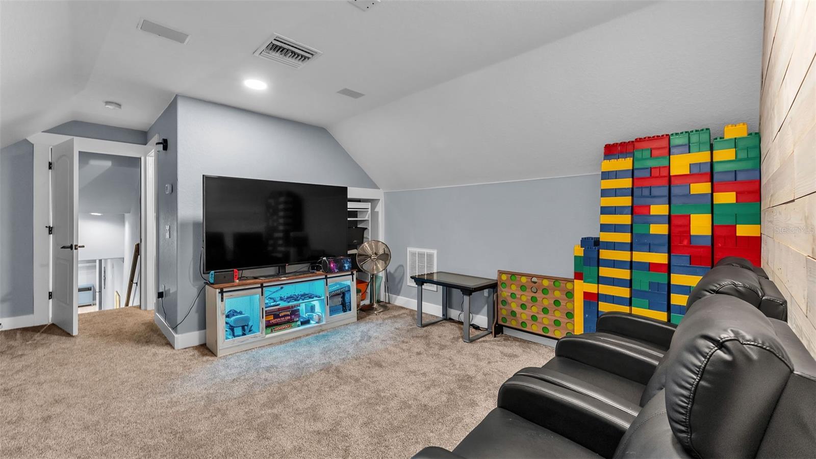 5653 HILLSIDE LANDINGS RD