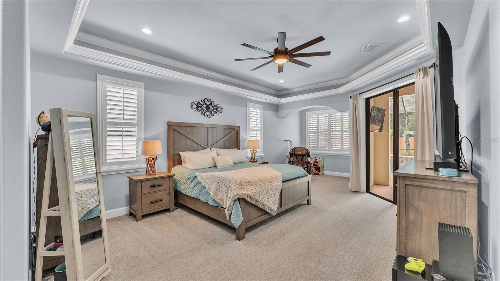 5653 HILLSIDE LANDINGS RD