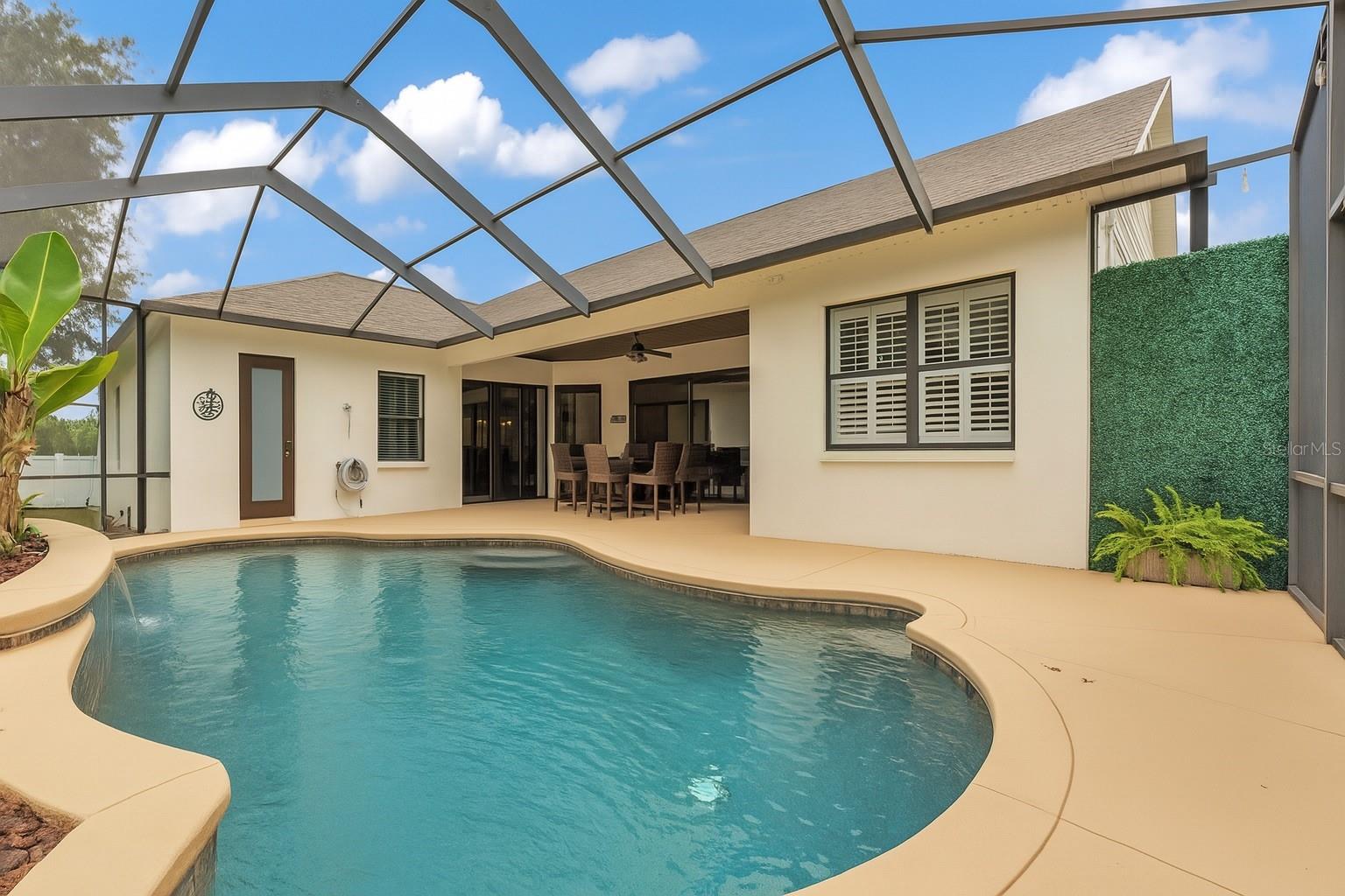 5653 HILLSIDE LANDINGS RD