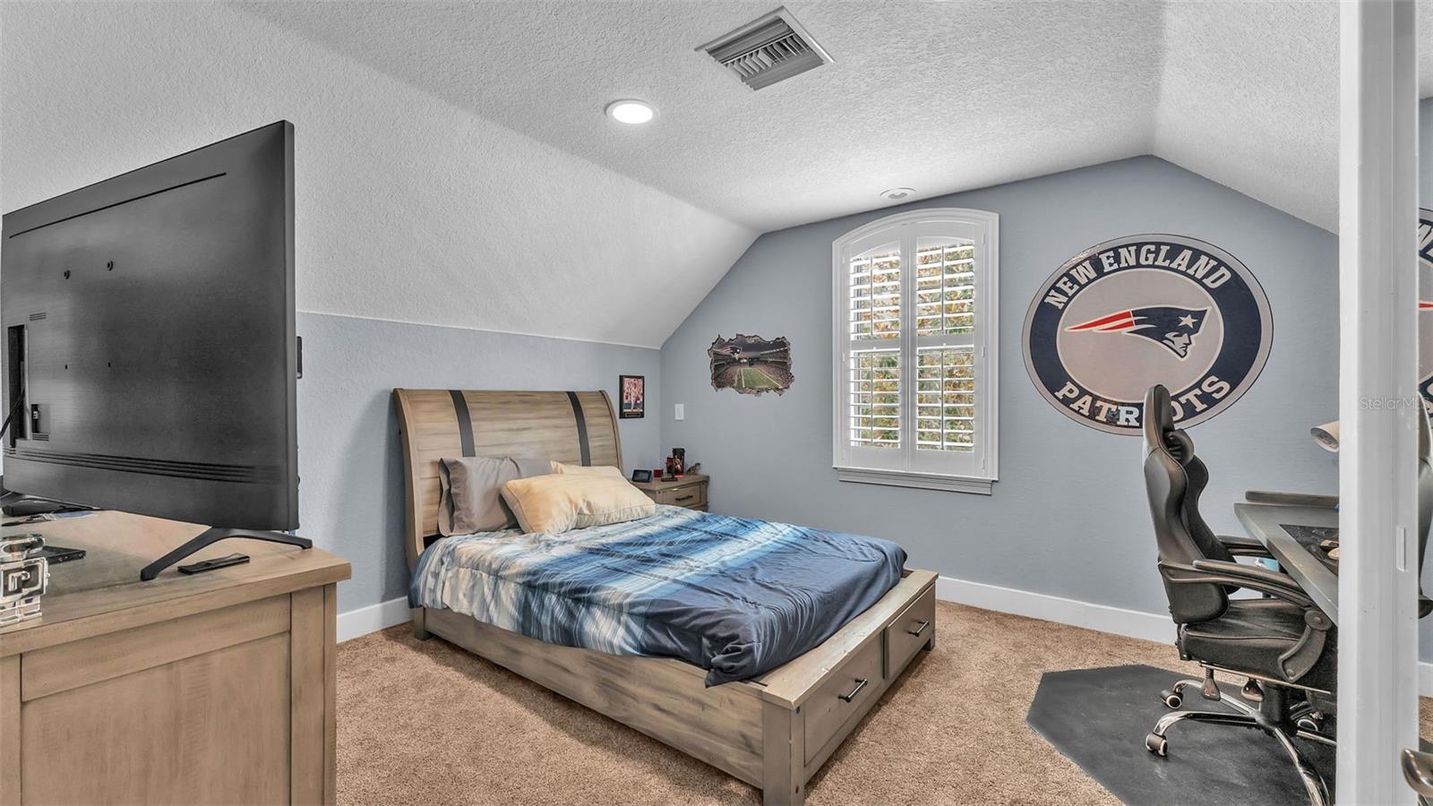 5653 HILLSIDE LANDINGS RD