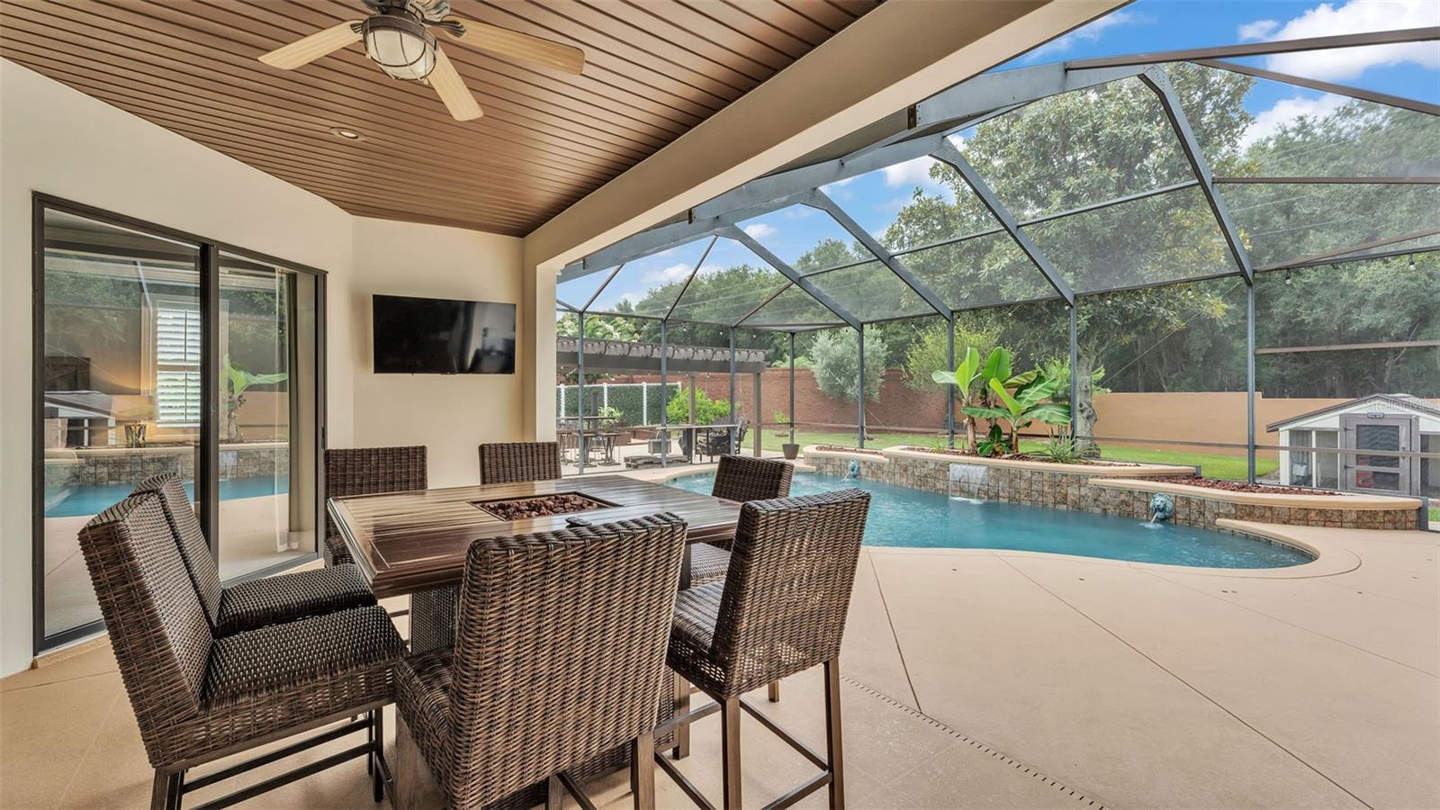 5653 HILLSIDE LANDINGS RD