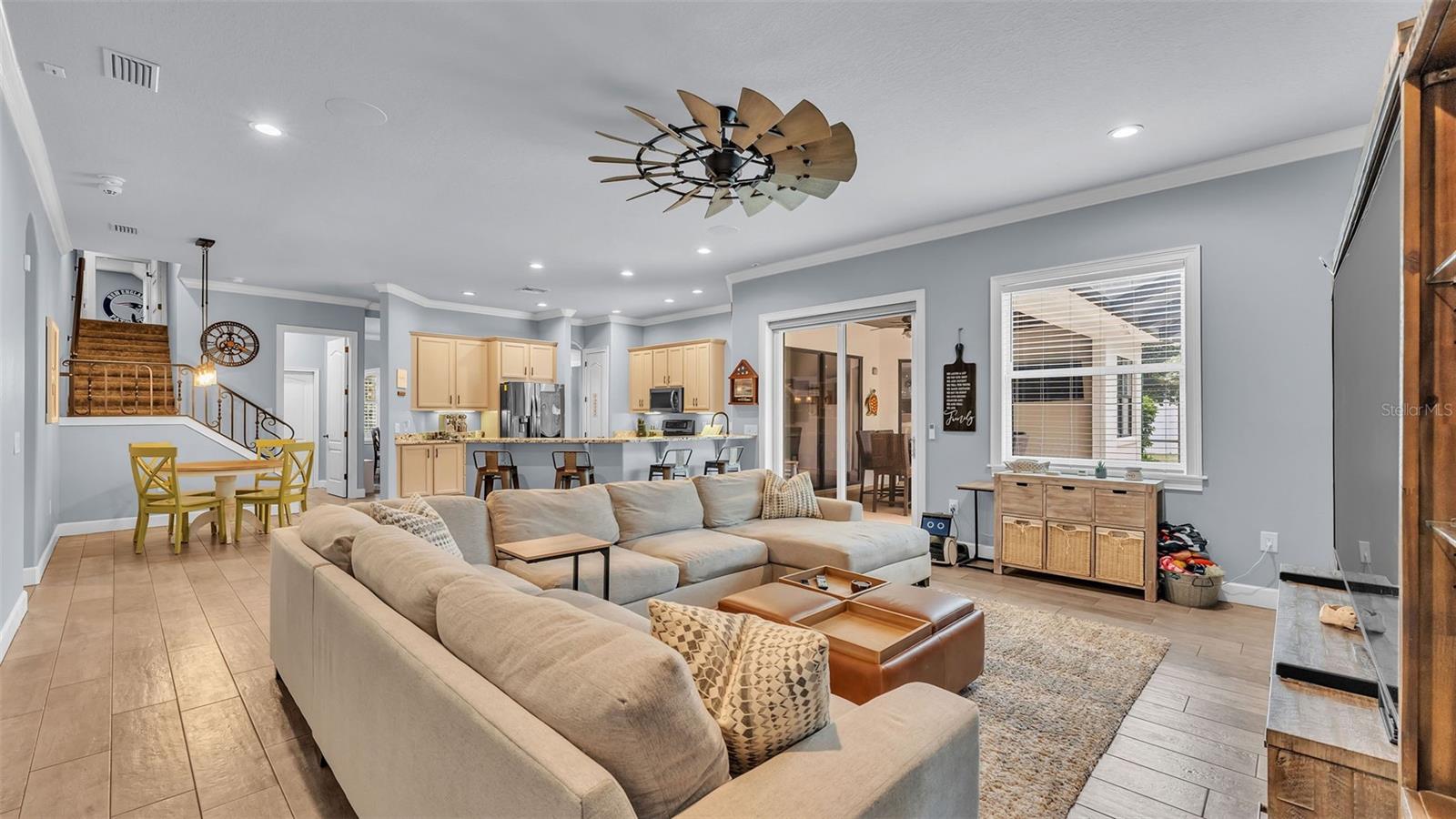 5653 HILLSIDE LANDINGS RD