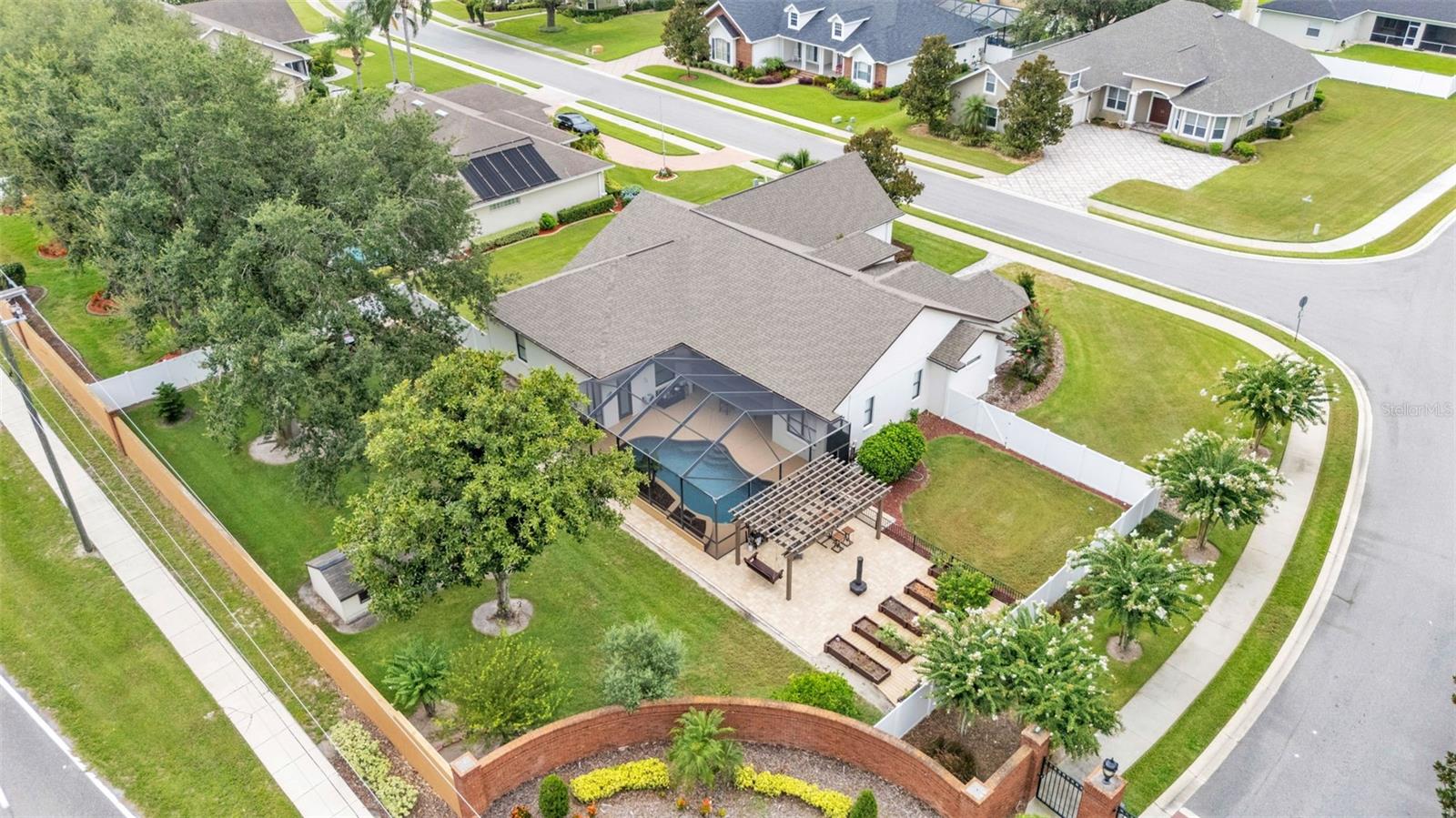 5653 HILLSIDE LANDINGS RD