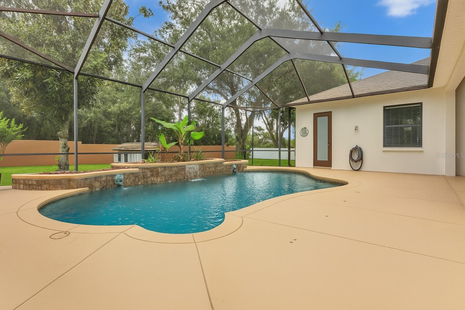 5653 HILLSIDE LANDINGS RD