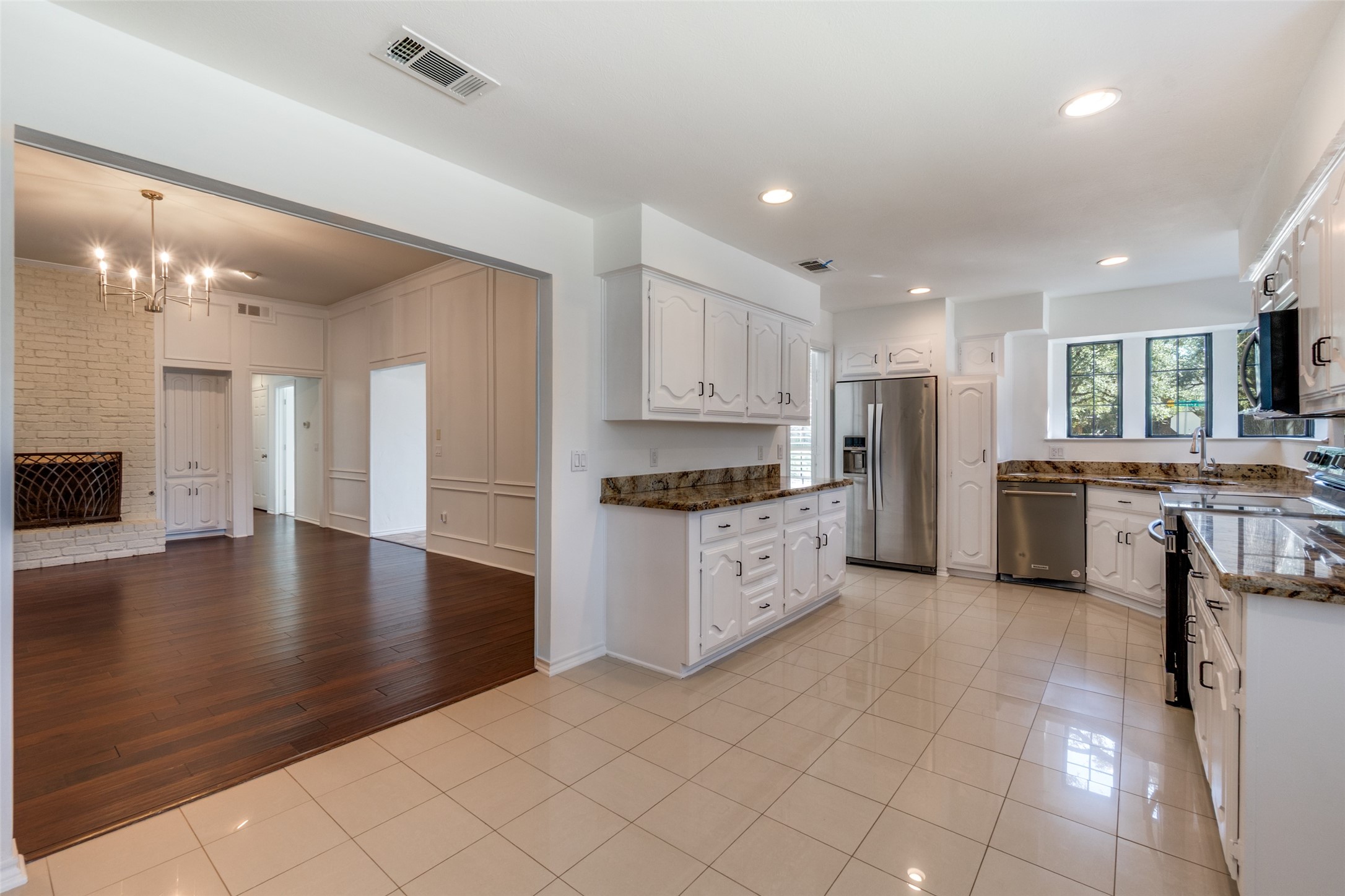 7301 Hundley Boulevard