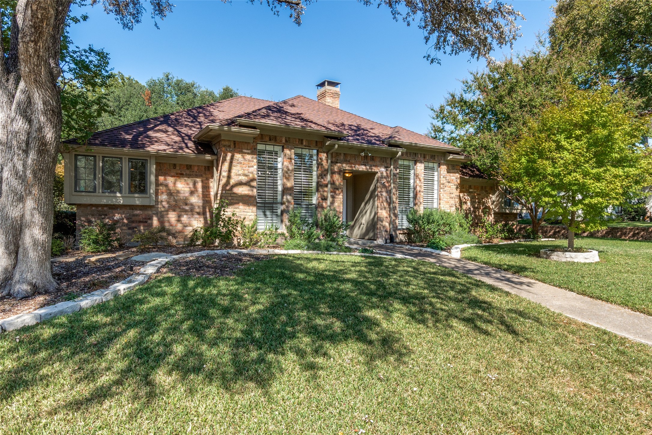 7301 Hundley Boulevard