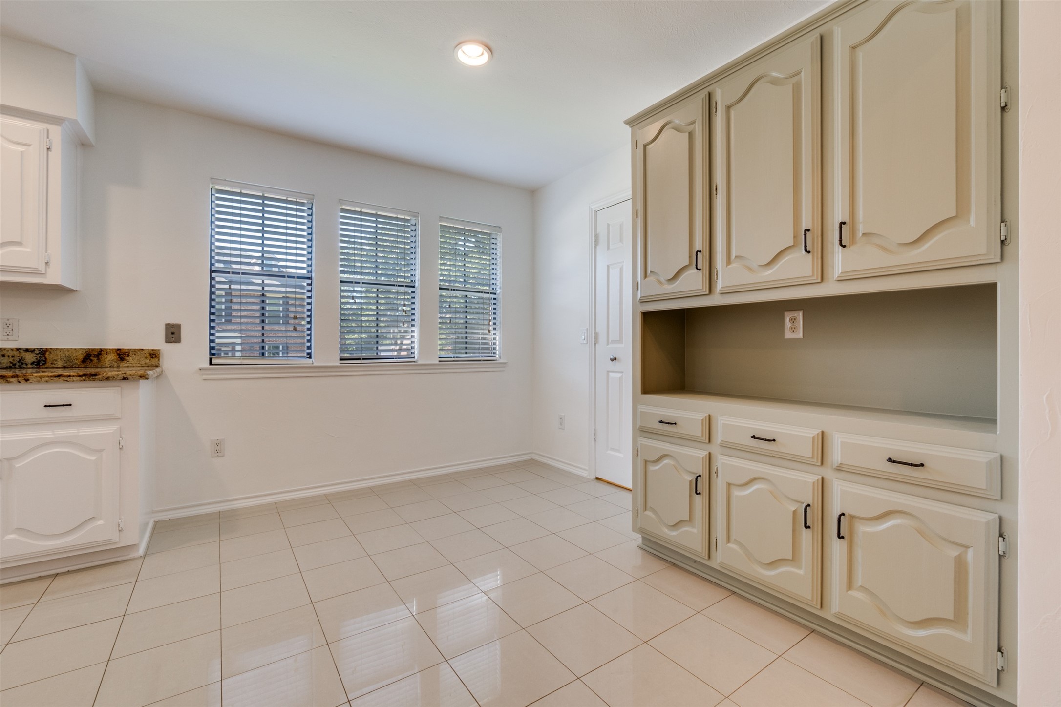 7301 Hundley Boulevard