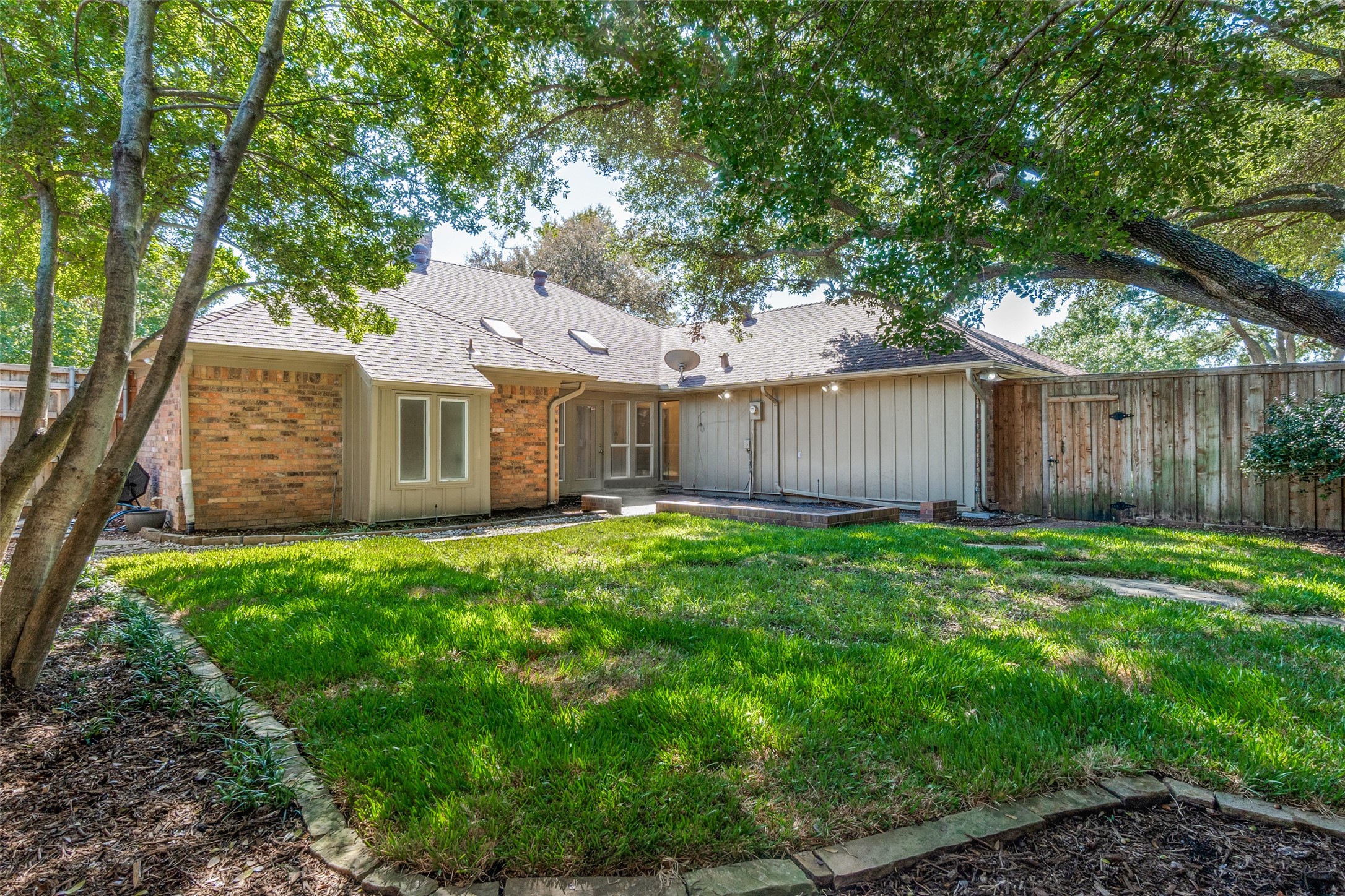 7301 Hundley Boulevard