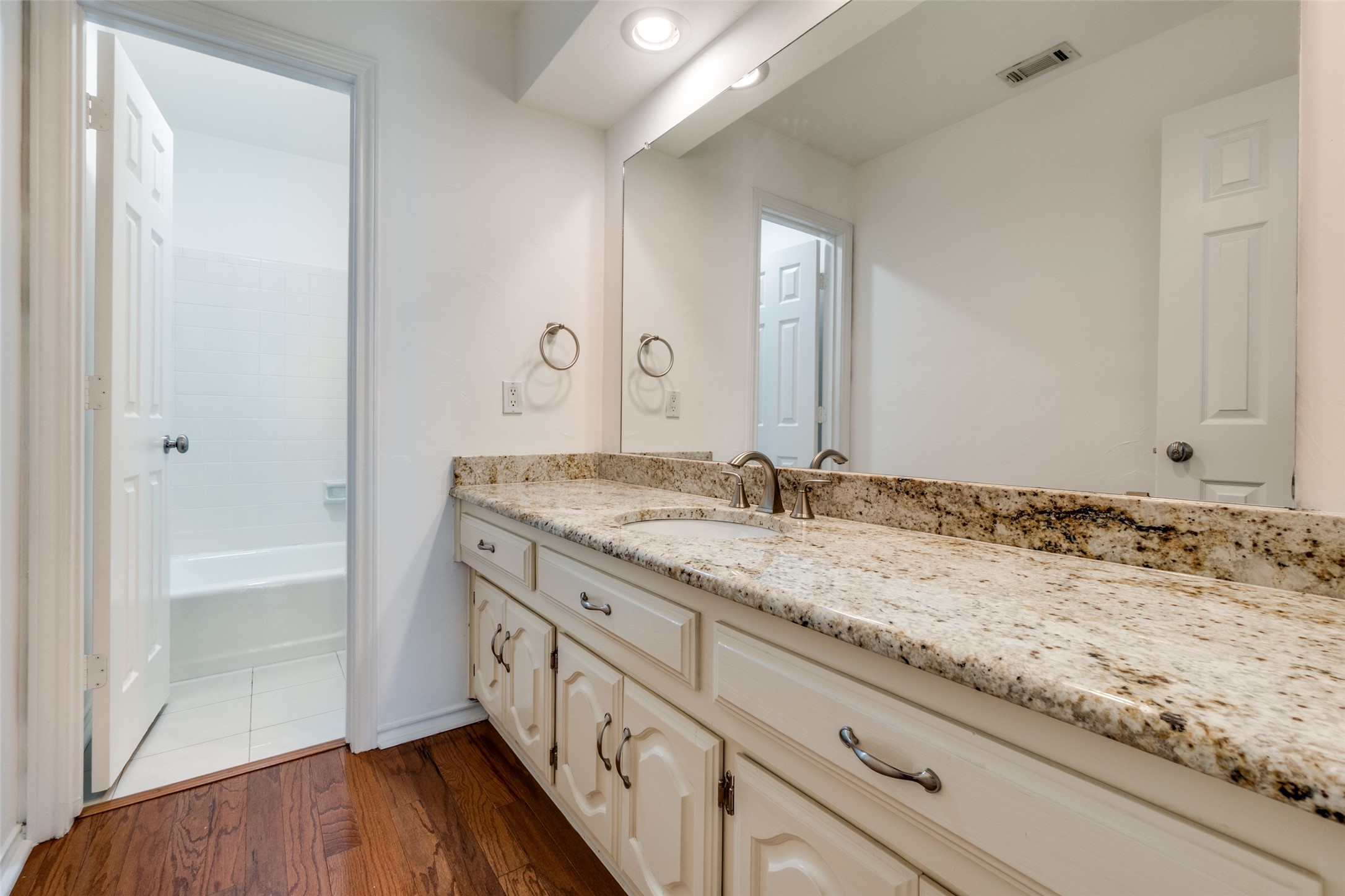 7301 Hundley Boulevard