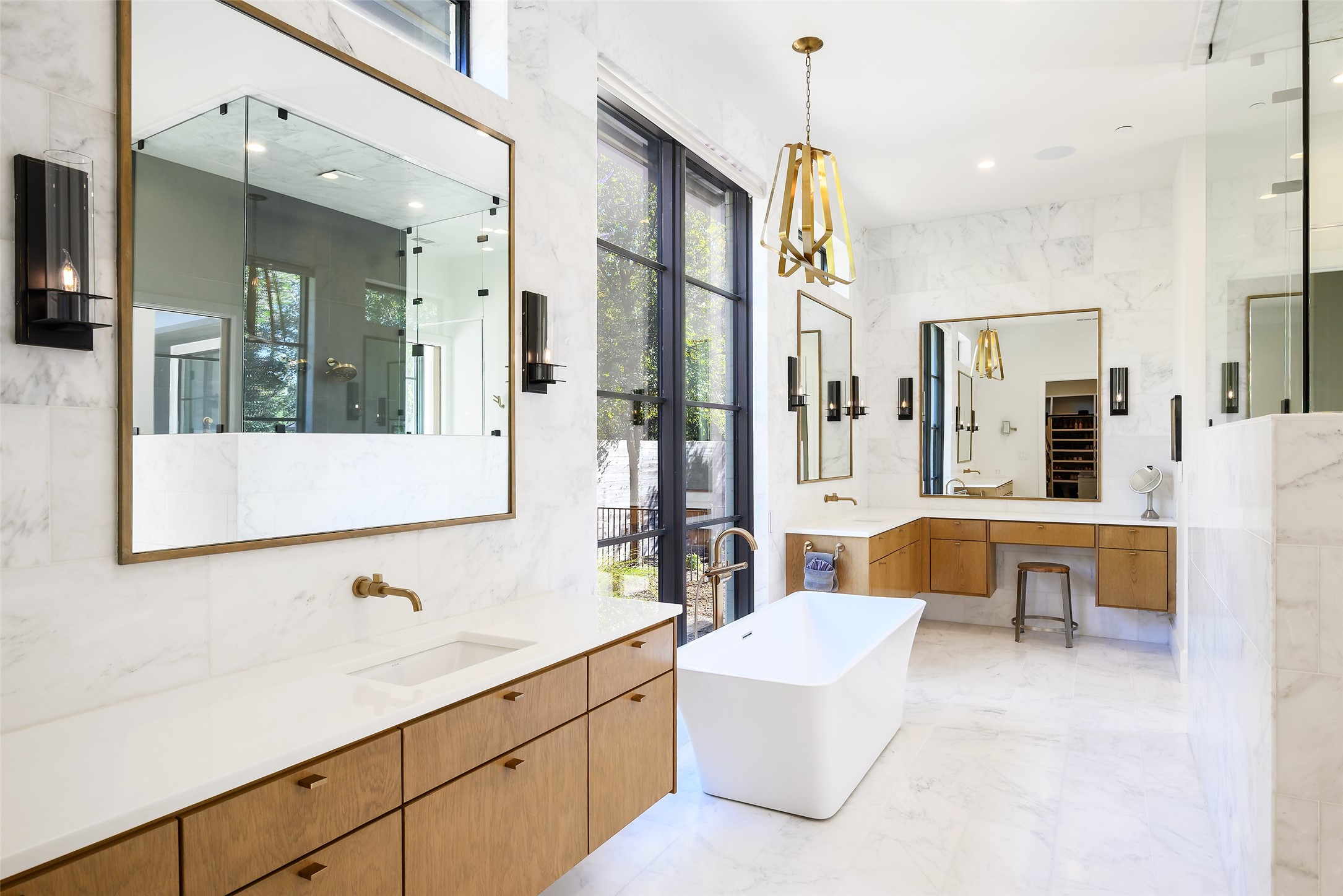 11546 W Ricks Circle