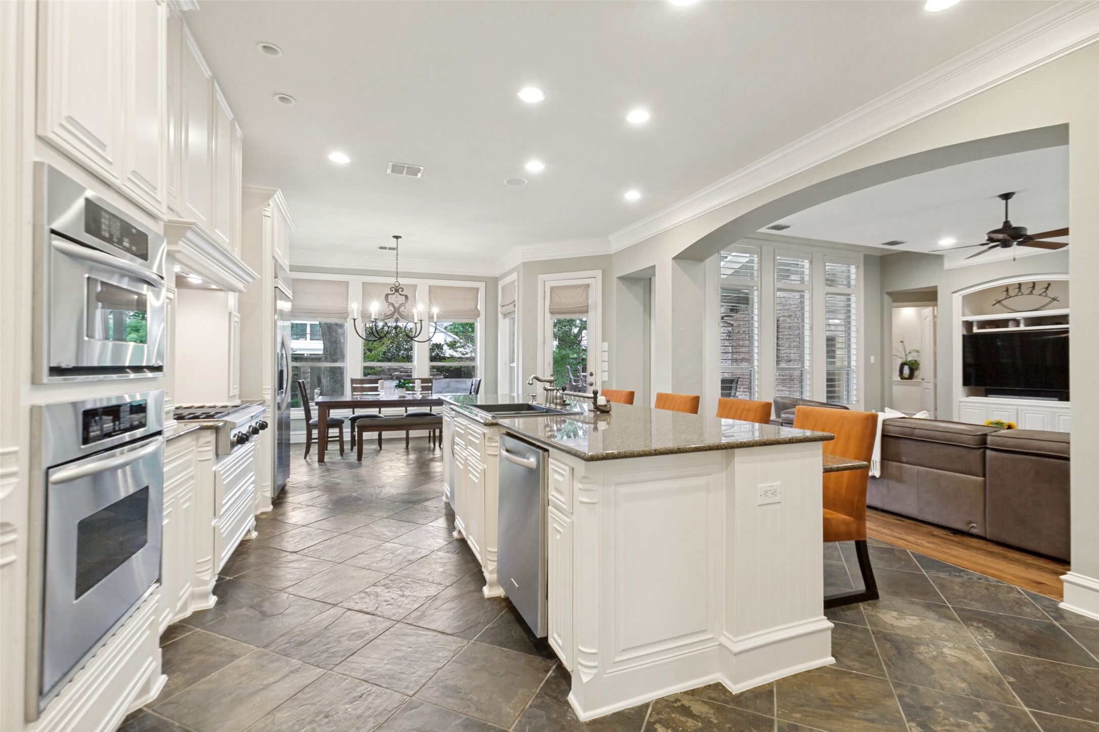 6038 Azalea Lane