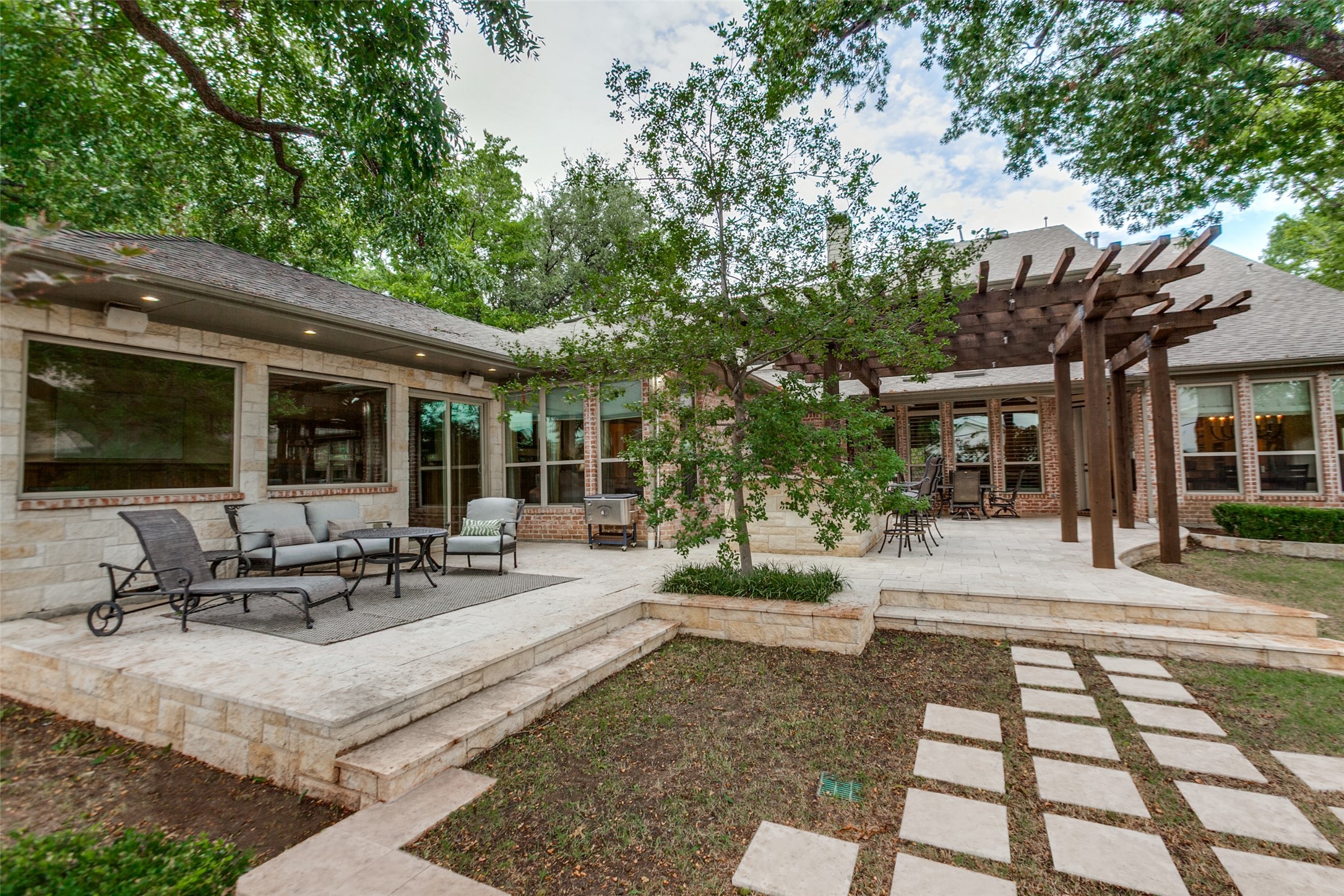 6038 Azalea Lane