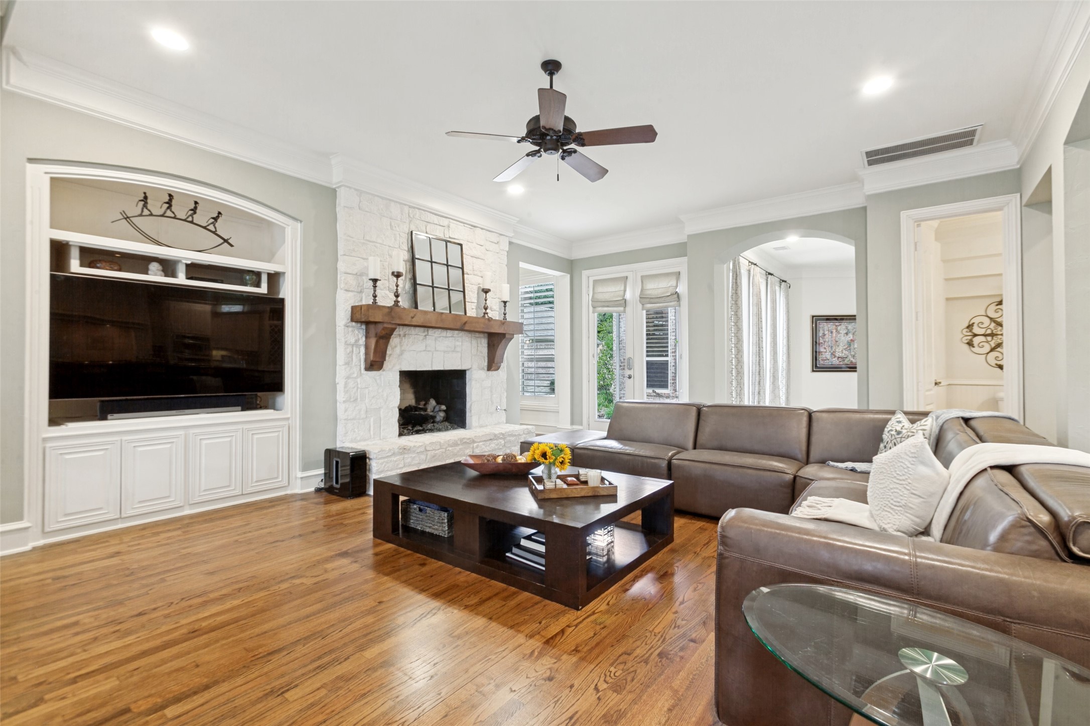 6038 Azalea Lane
