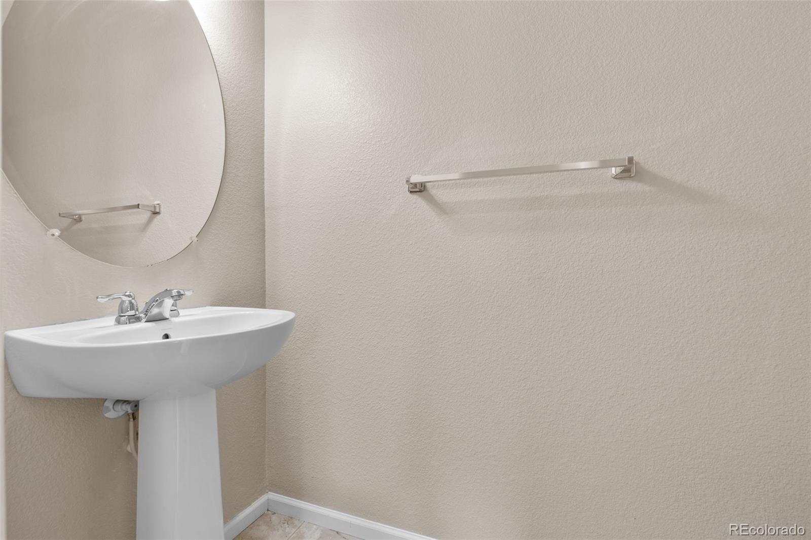 2739 Scotchbroom Point