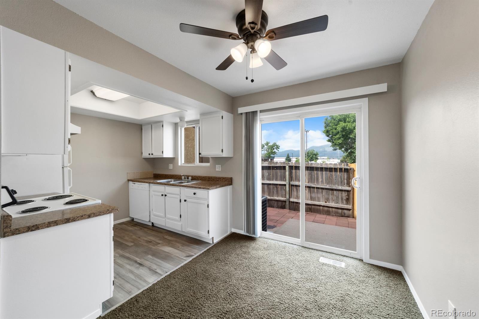 3084 Starlight Circle