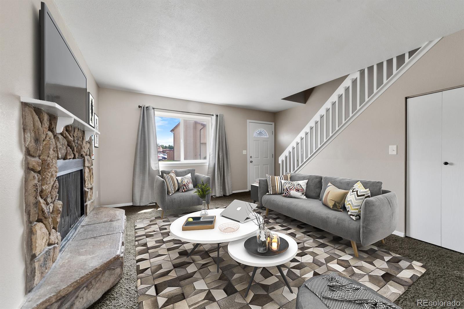 3084 Starlight Circle