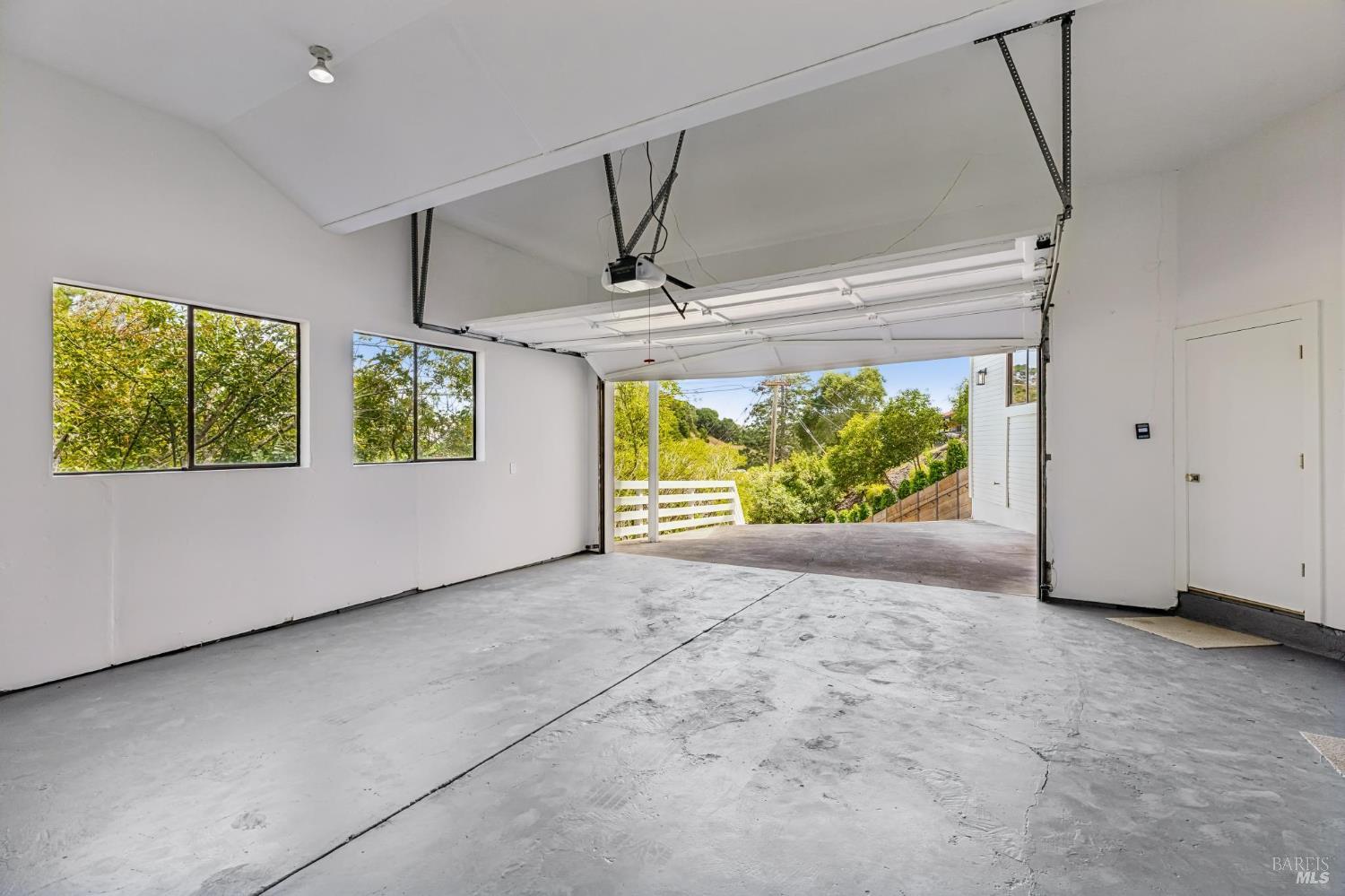 17 Longwood Drive