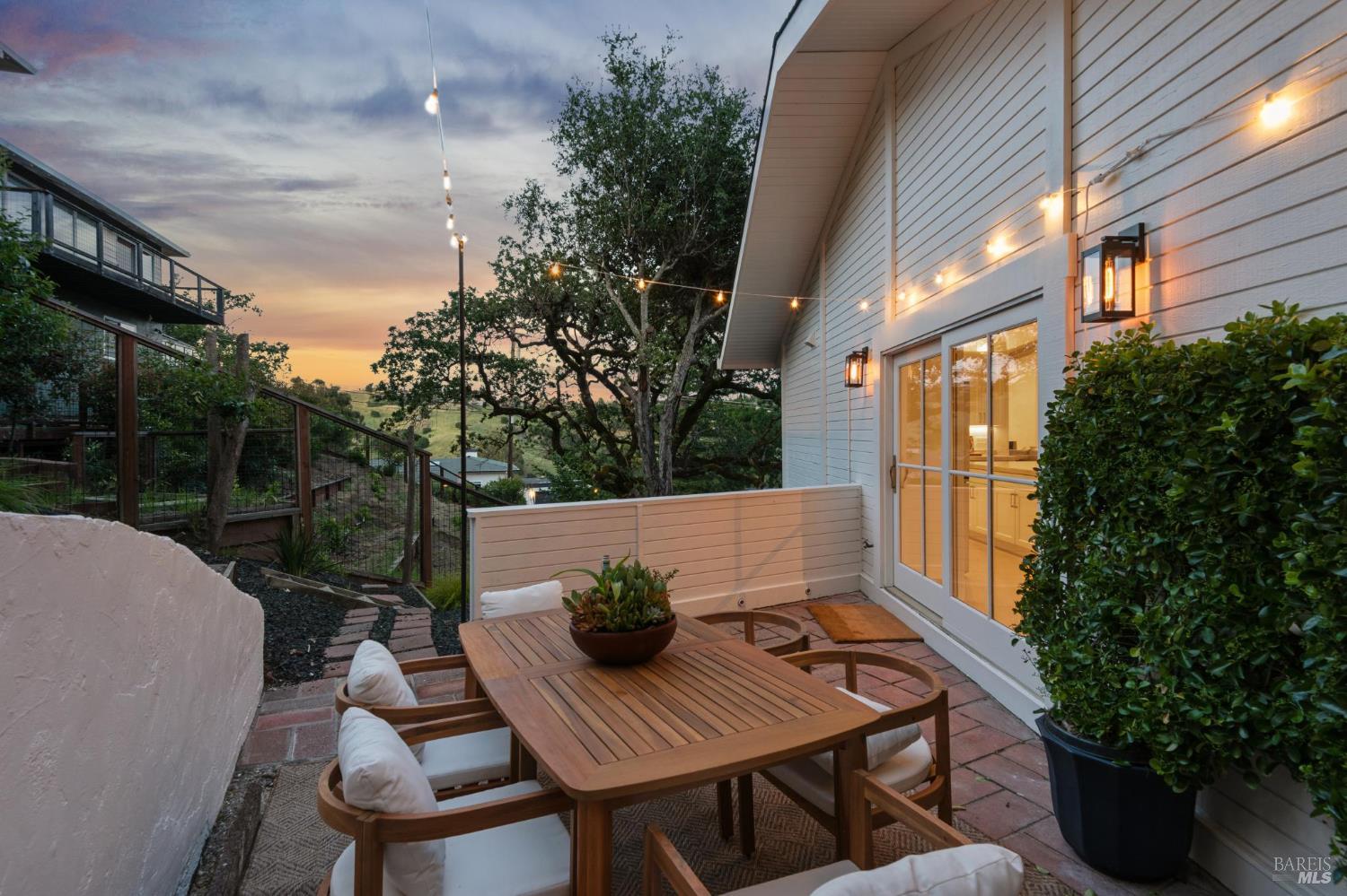 17 Longwood Drive