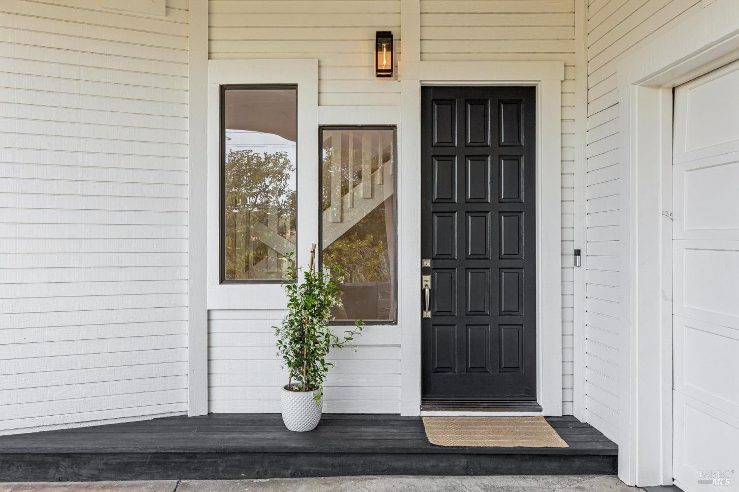 17 Longwood Drive