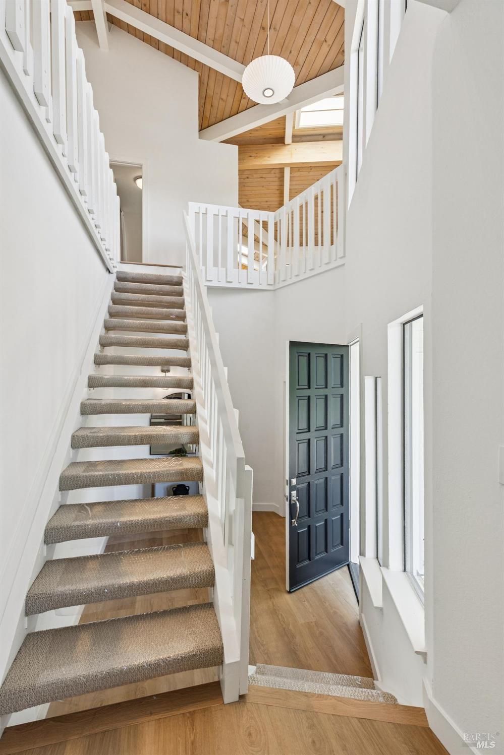 17 Longwood Drive