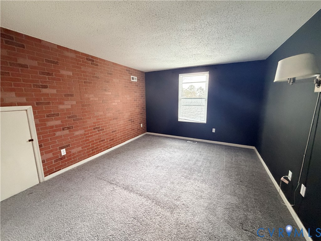 7097 Senn Way