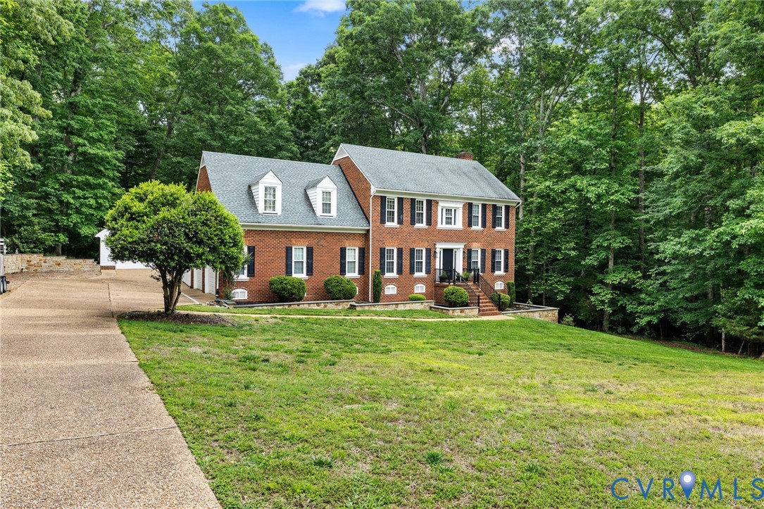 9803 Gates Bluff Dr
