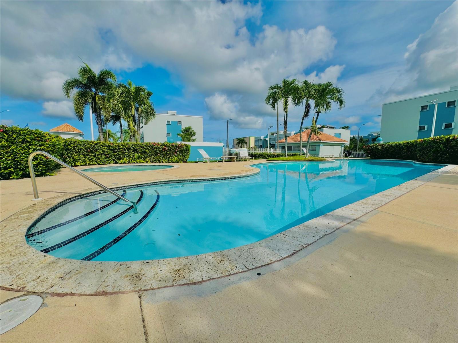 Marginal 106 CALLE MARGINAL Unit: 2202