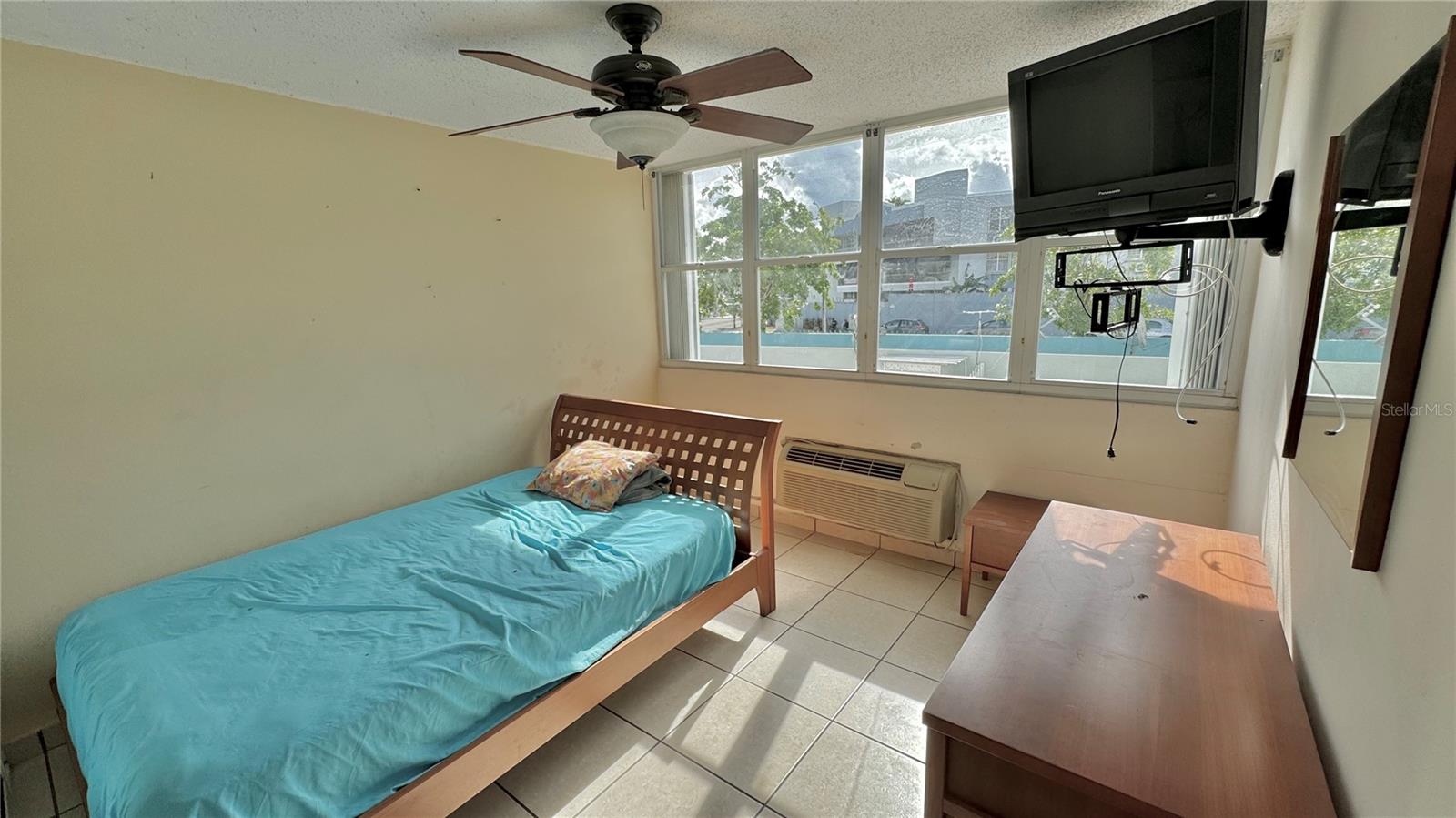 Marginal 106 CALLE MARGINAL Unit: 2202