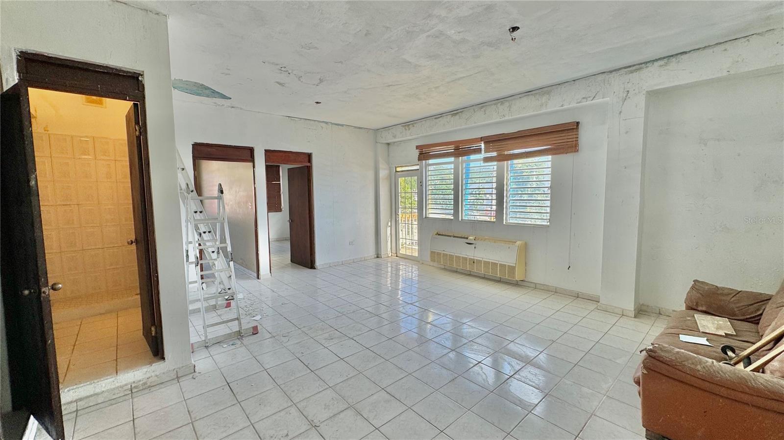 #10 GUILLERMO RIEFKOHL