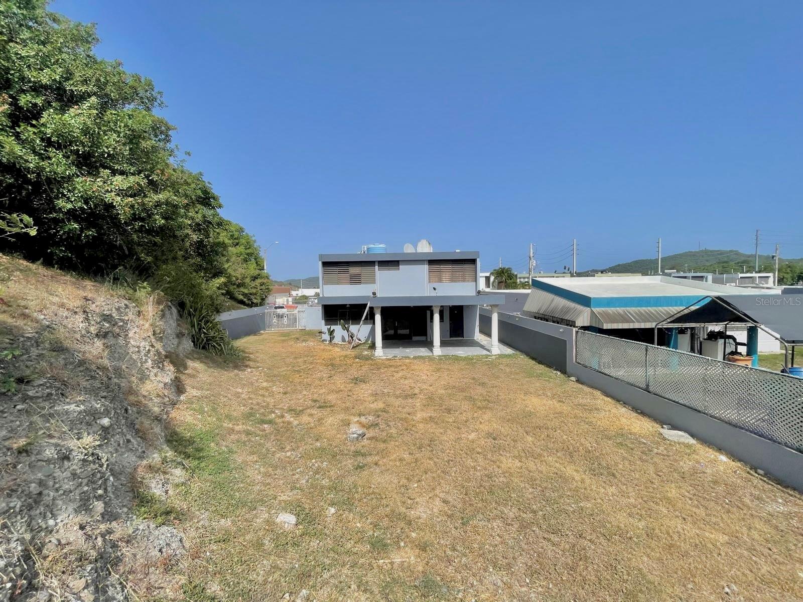 Calle 7 URB. MONTE SOL G-3