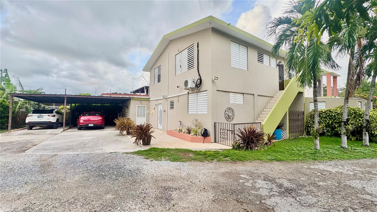 38 CALLE HUCAR URB. VILLA FLORES