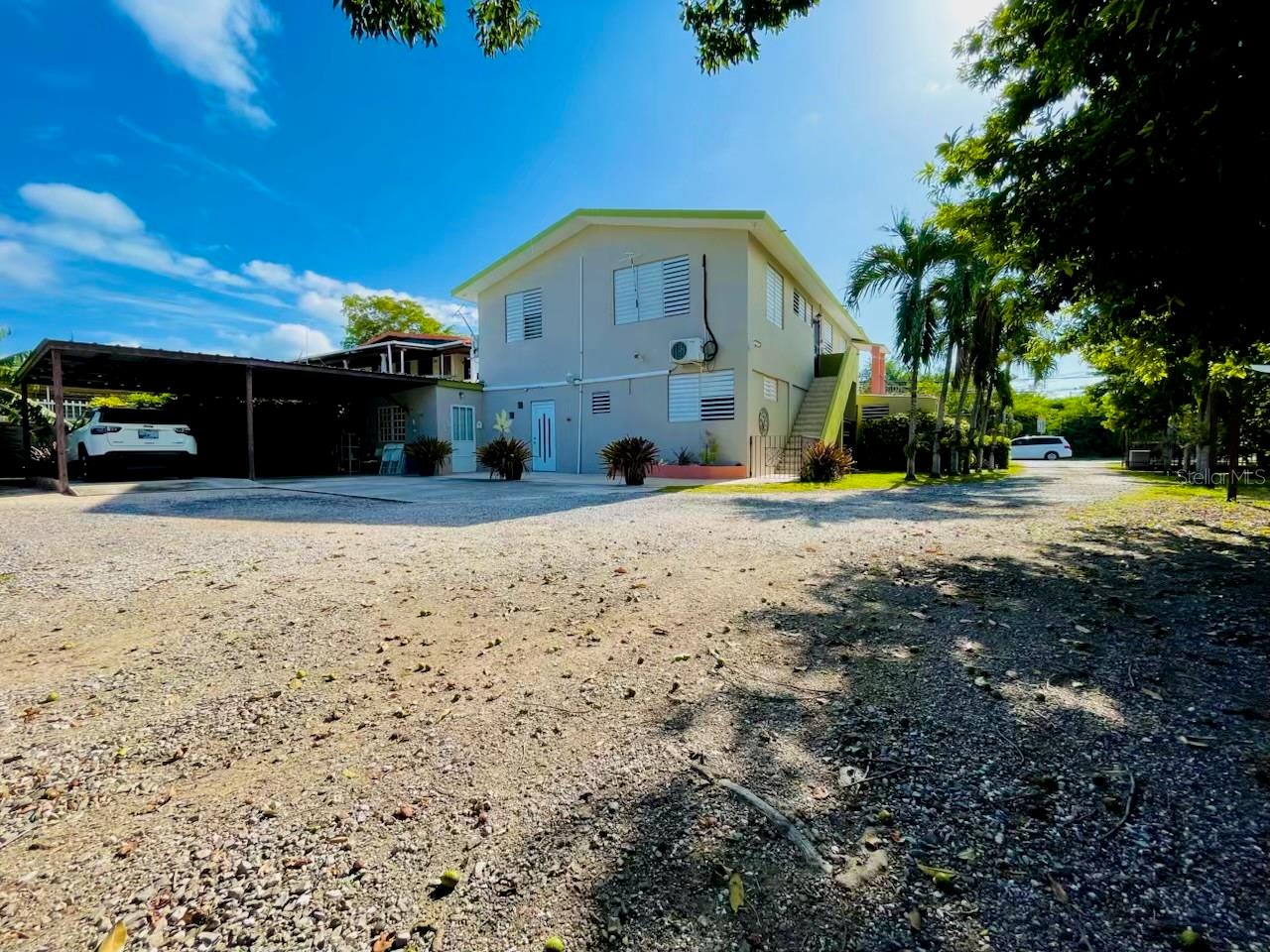 38 CALLE HUCAR URB. VILLA FLORES