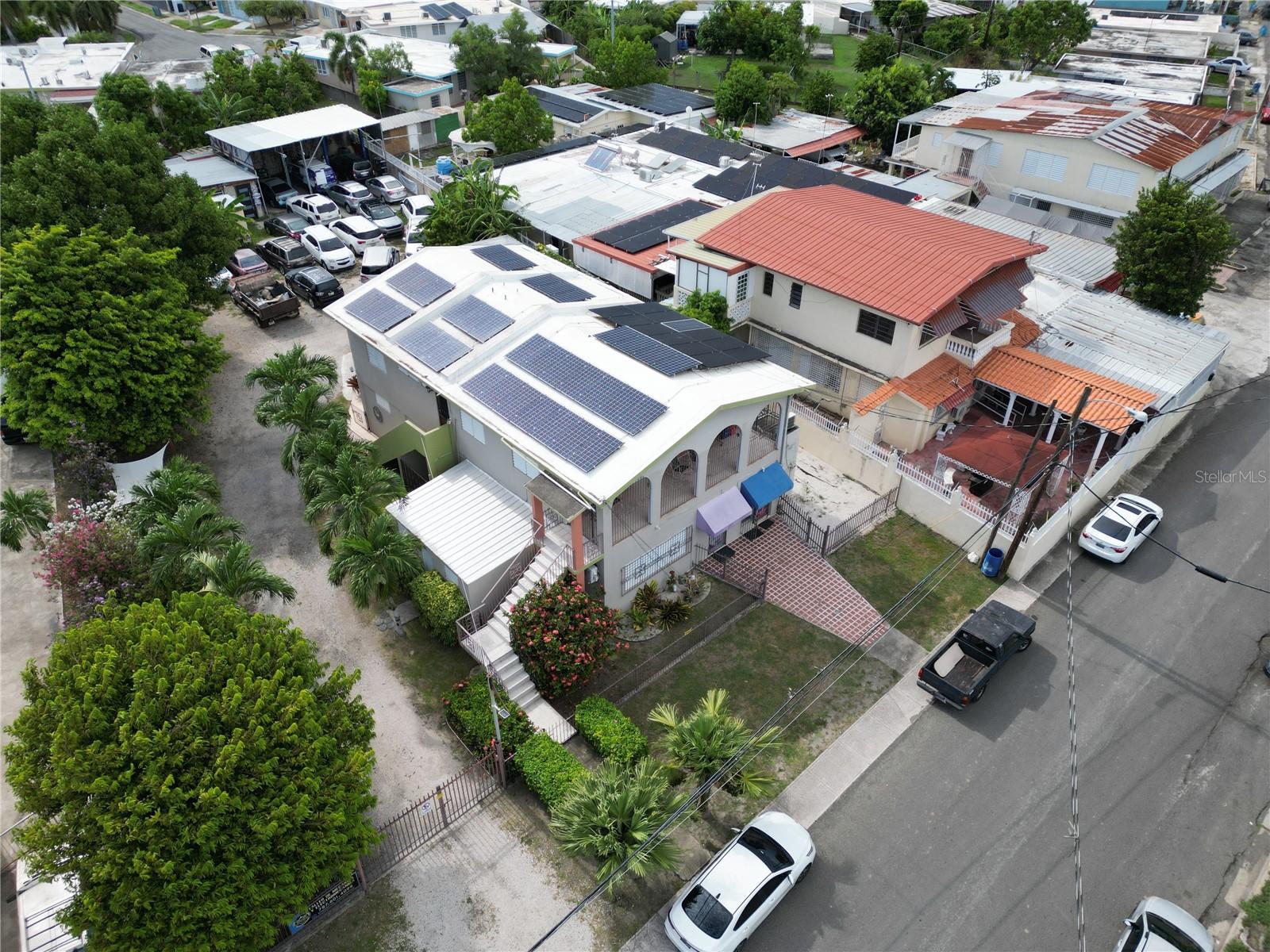 38 CALLE HUCAR URB. VILLA FLORES