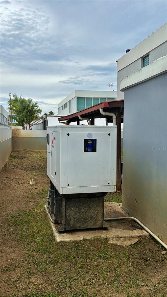 F-23 TOPACIO ST. URB PASEO REAL