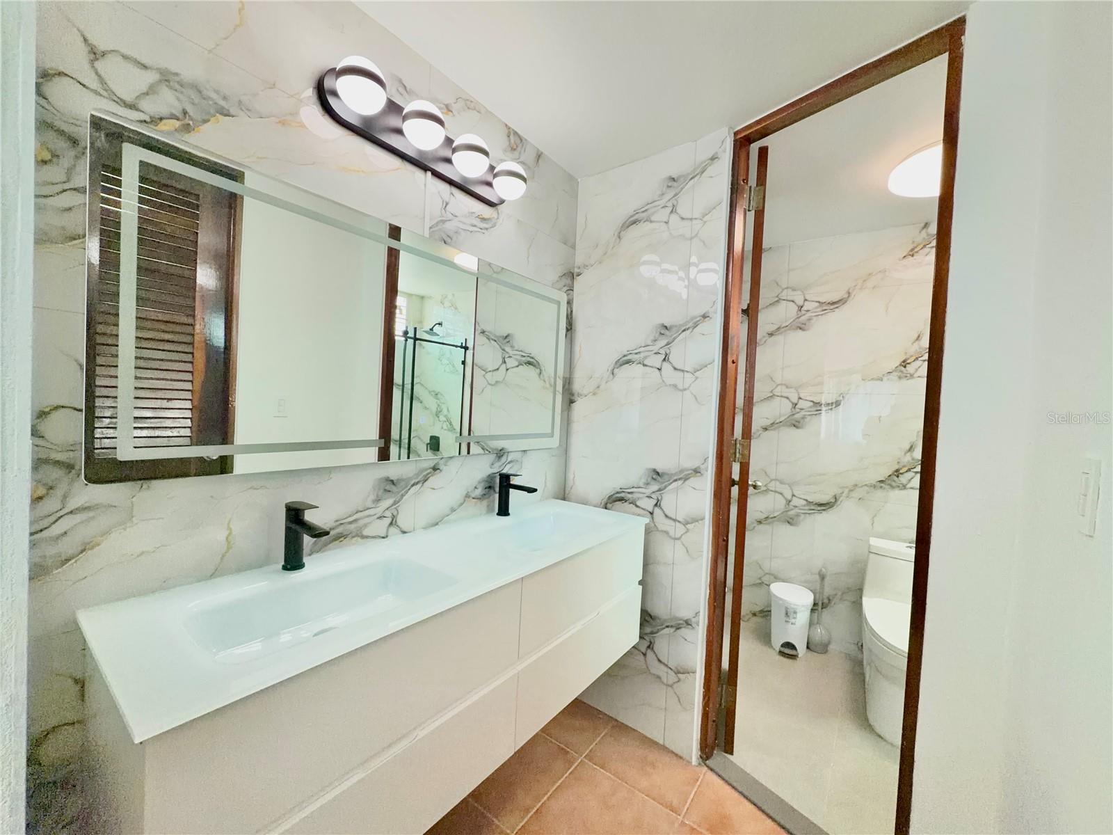 F-23 TOPACIO ST. URB PASEO REAL