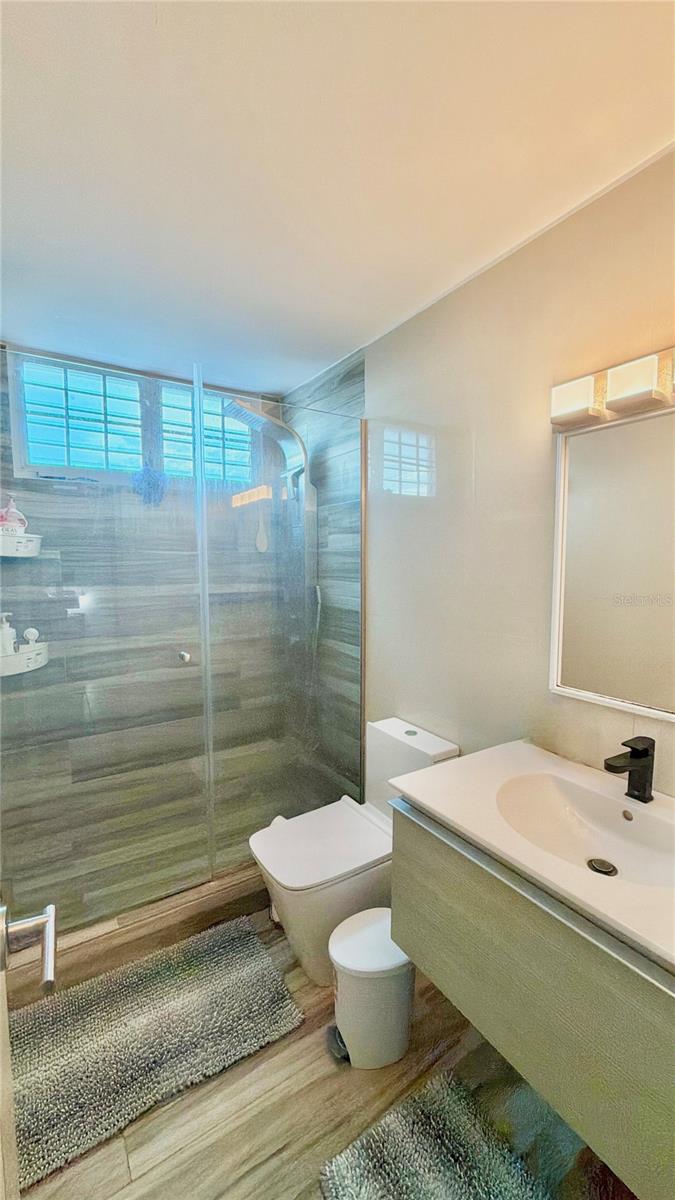 F-23 TOPACIO ST. URB PASEO REAL