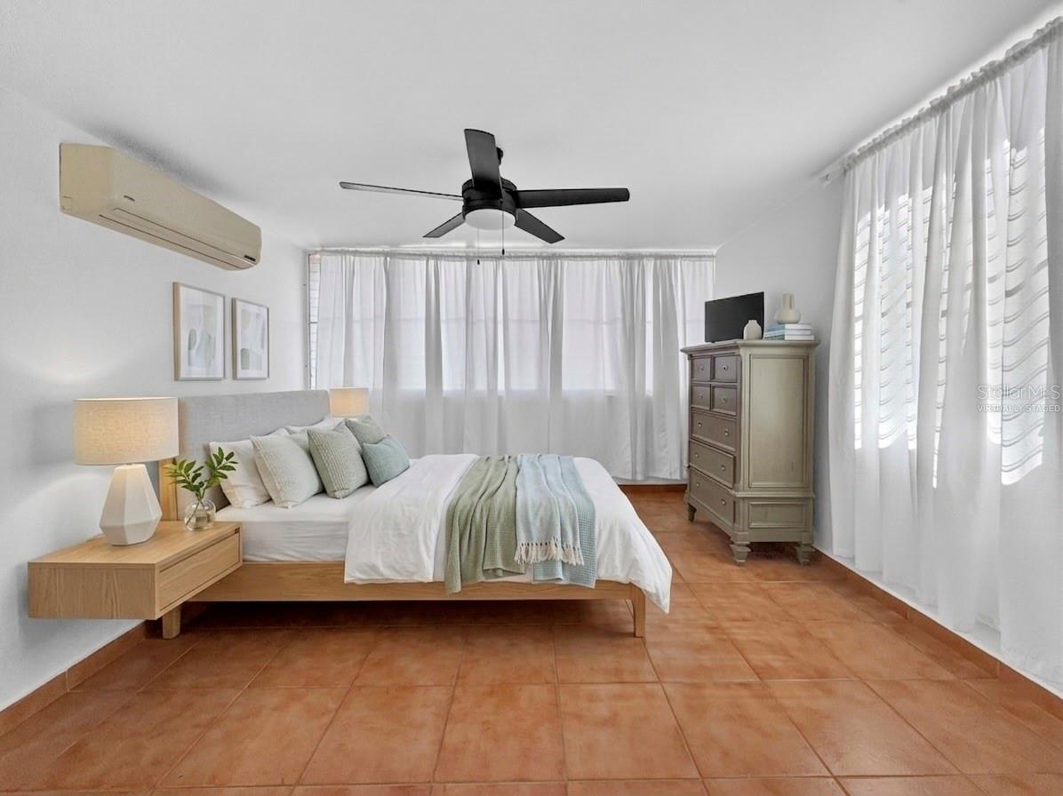 F-23 TOPACIO ST. URB PASEO REAL