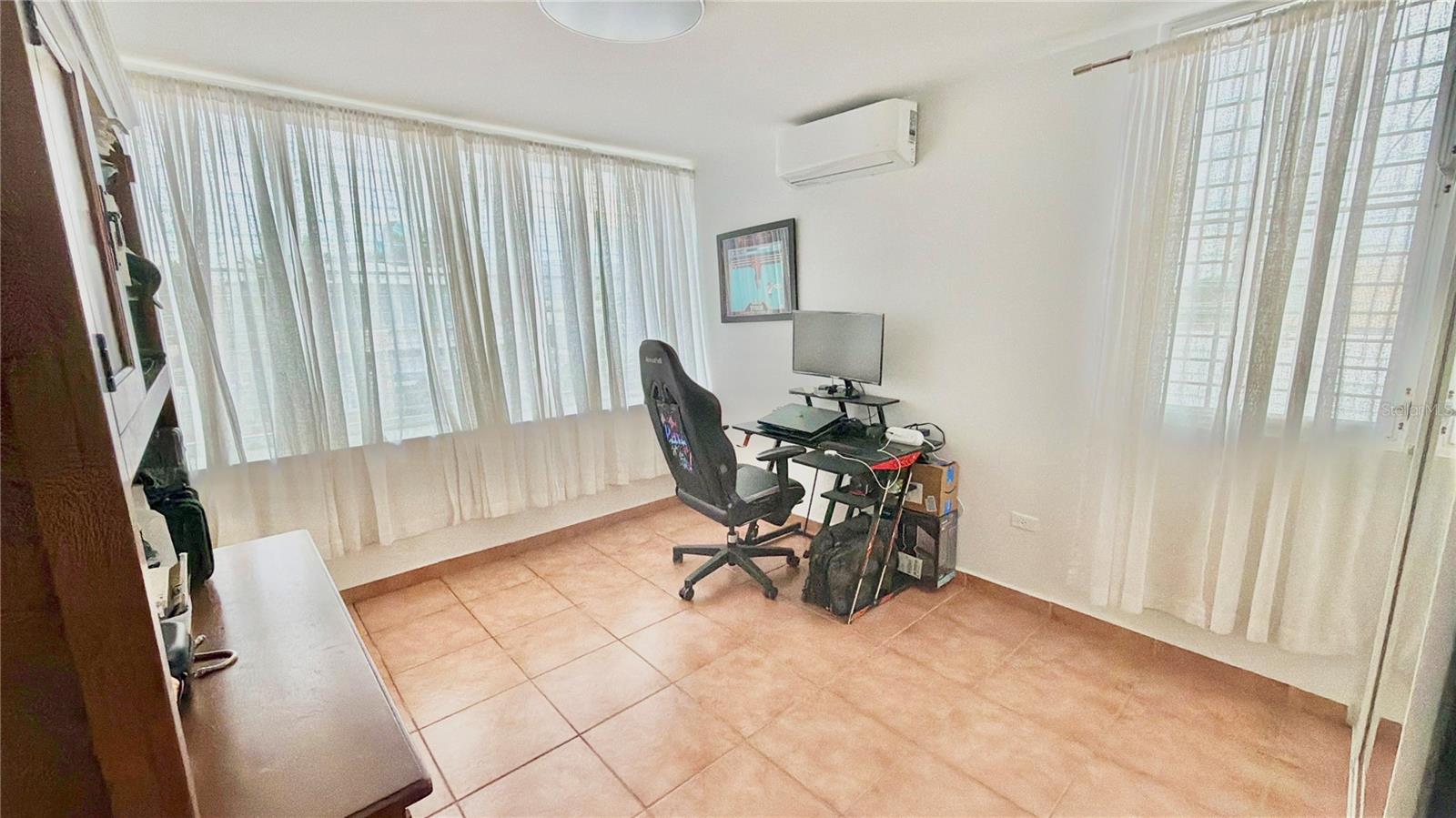 F-23 TOPACIO ST. URB PASEO REAL