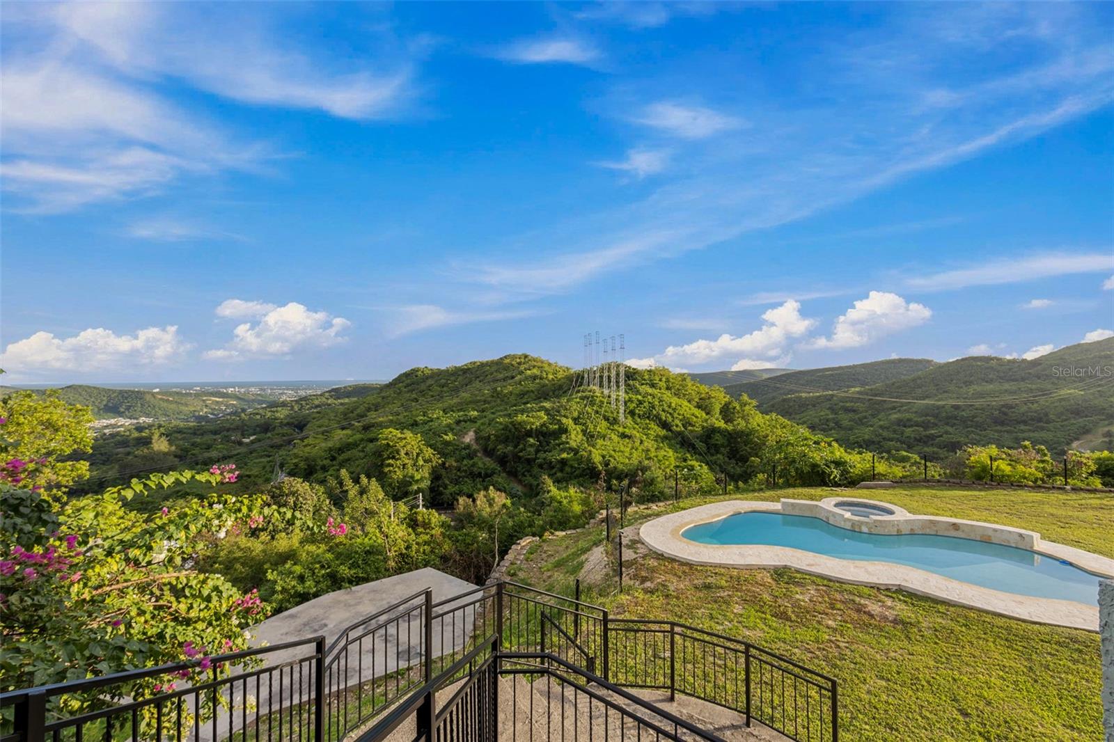 PR-132 #5 URB. MANSIONES DEL SUR