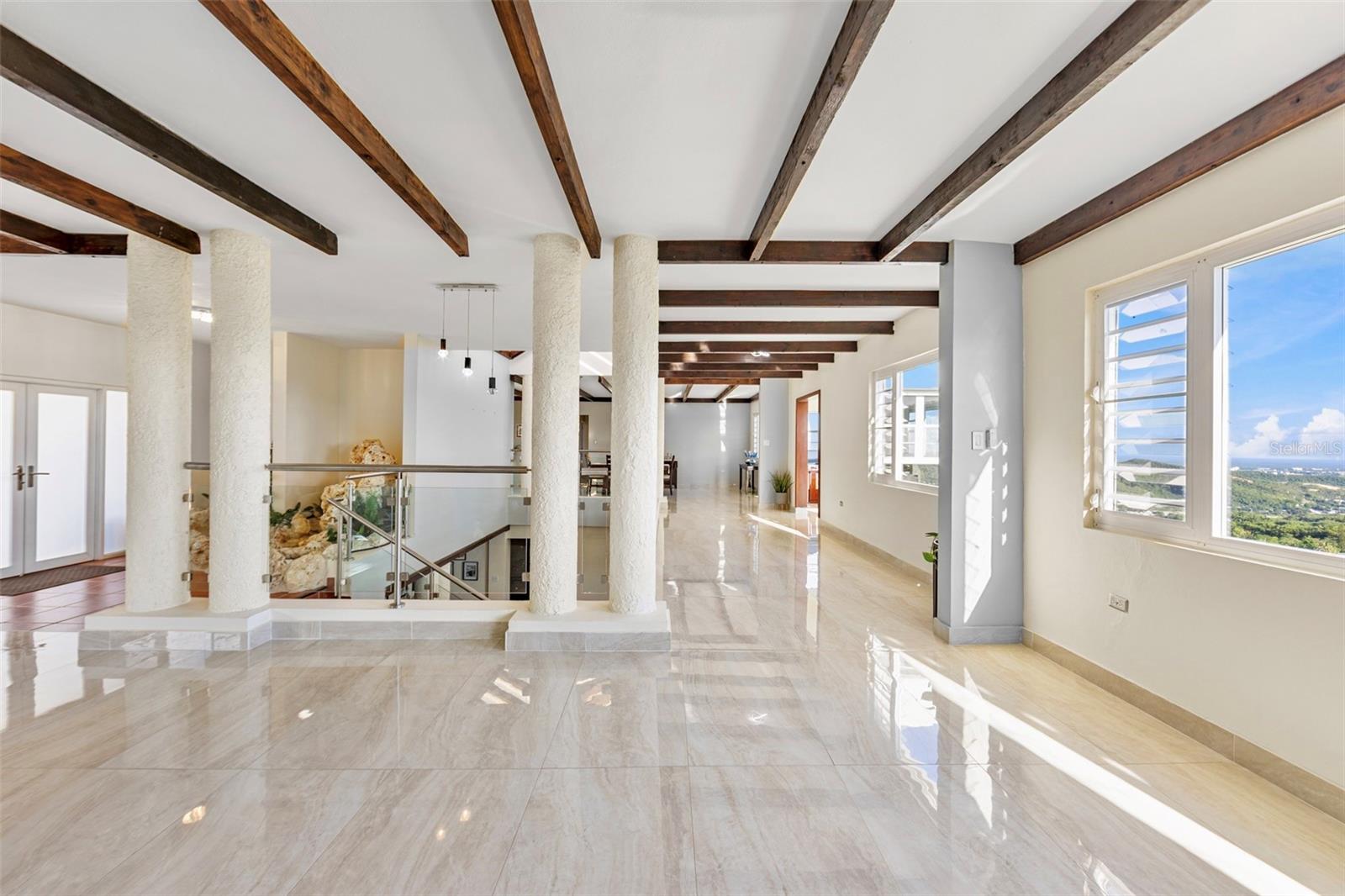 PR-132 #5 URB. MANSIONES DEL SUR