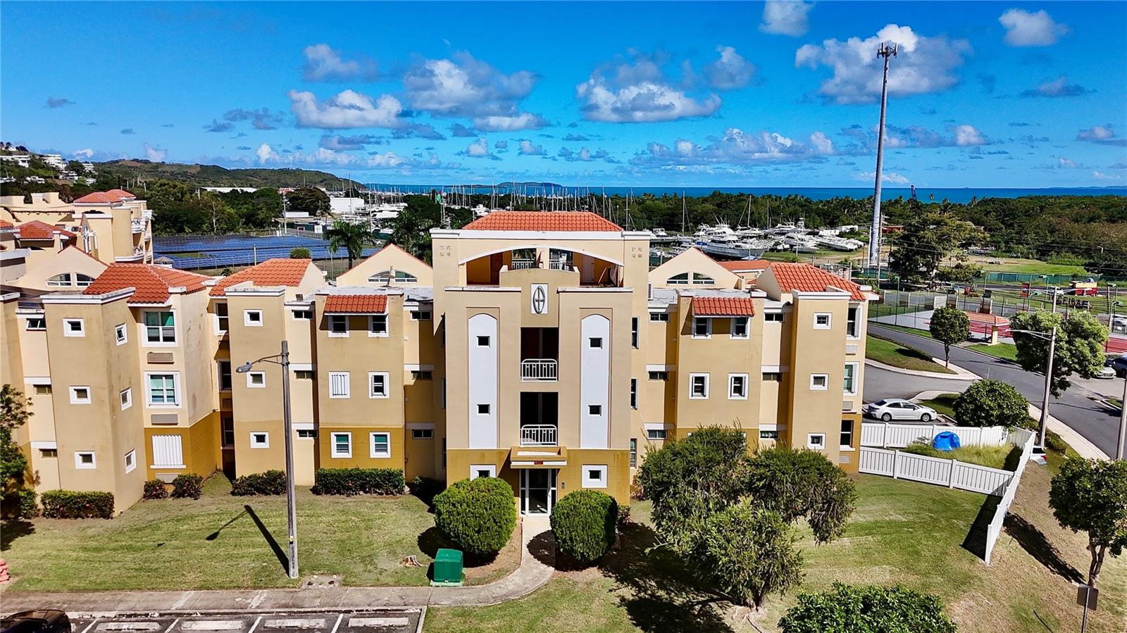 AD-PH COND. CASTILLOS DEL MAR #AD-PH